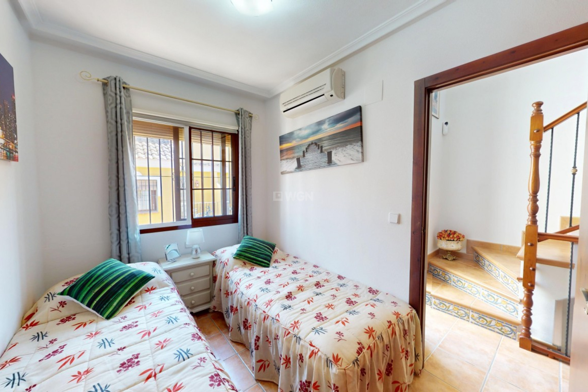 Resale - Townhouse - Roda - Inland