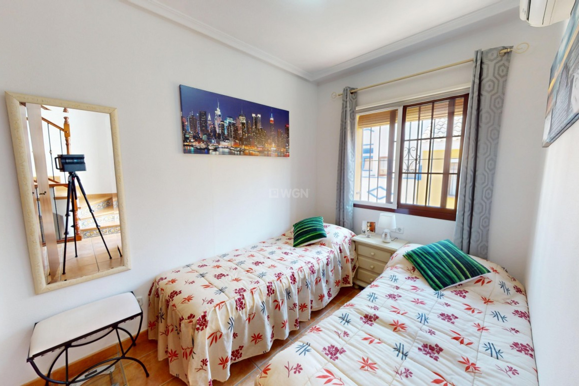 Resale - Townhouse - Roda - Inland