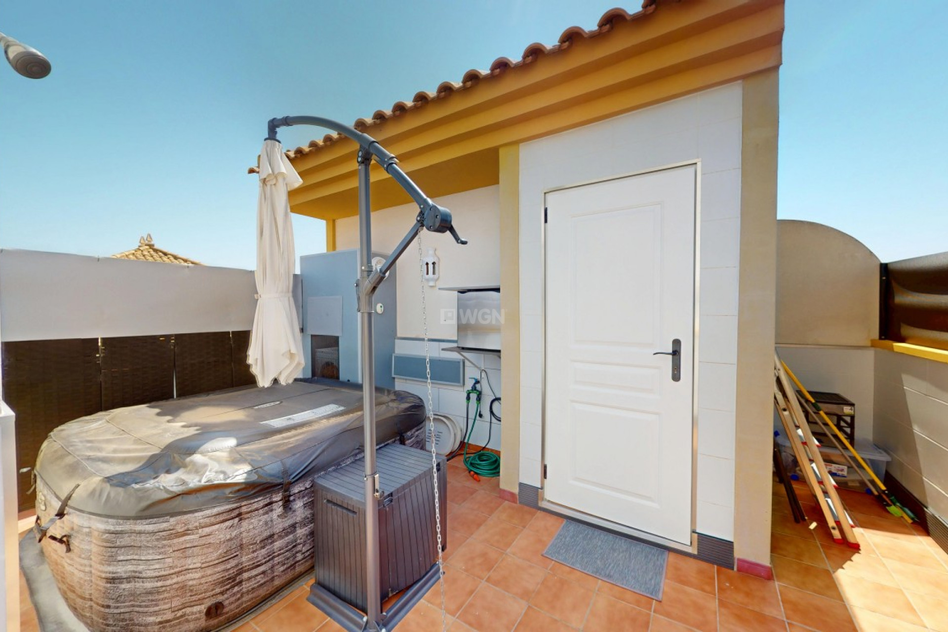 Resale - Townhouse - Roda - Inland