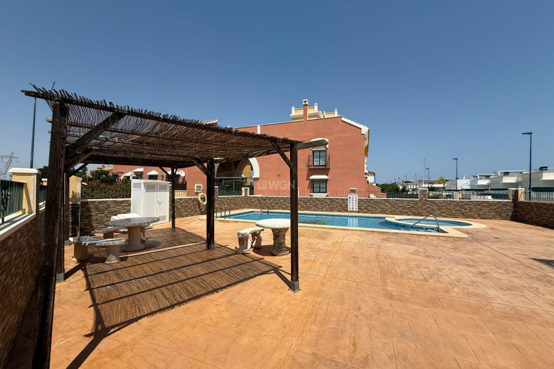 Resale - Townhouse - Roda - Inland