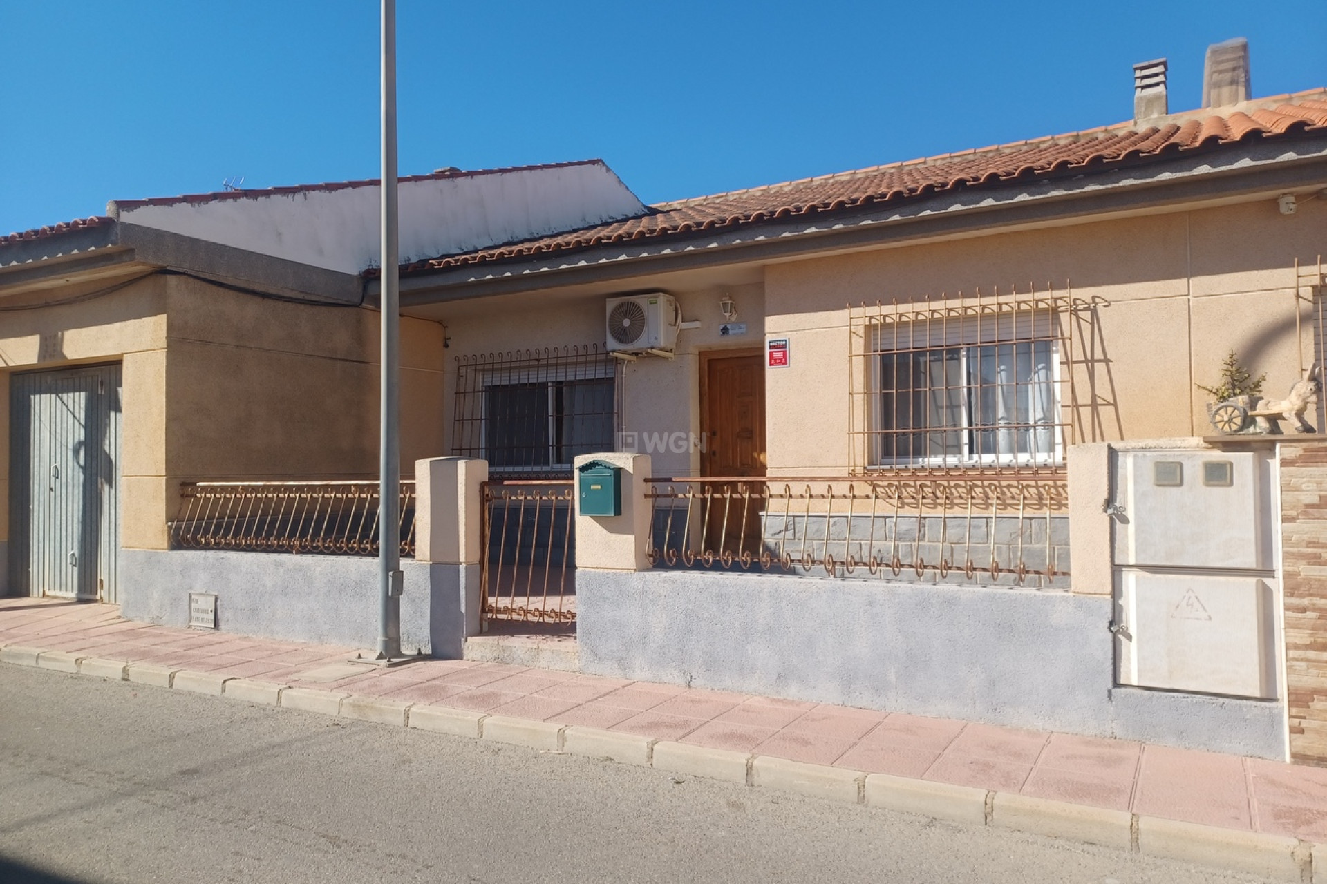 Resale - Townhouse - Roldan - Inland