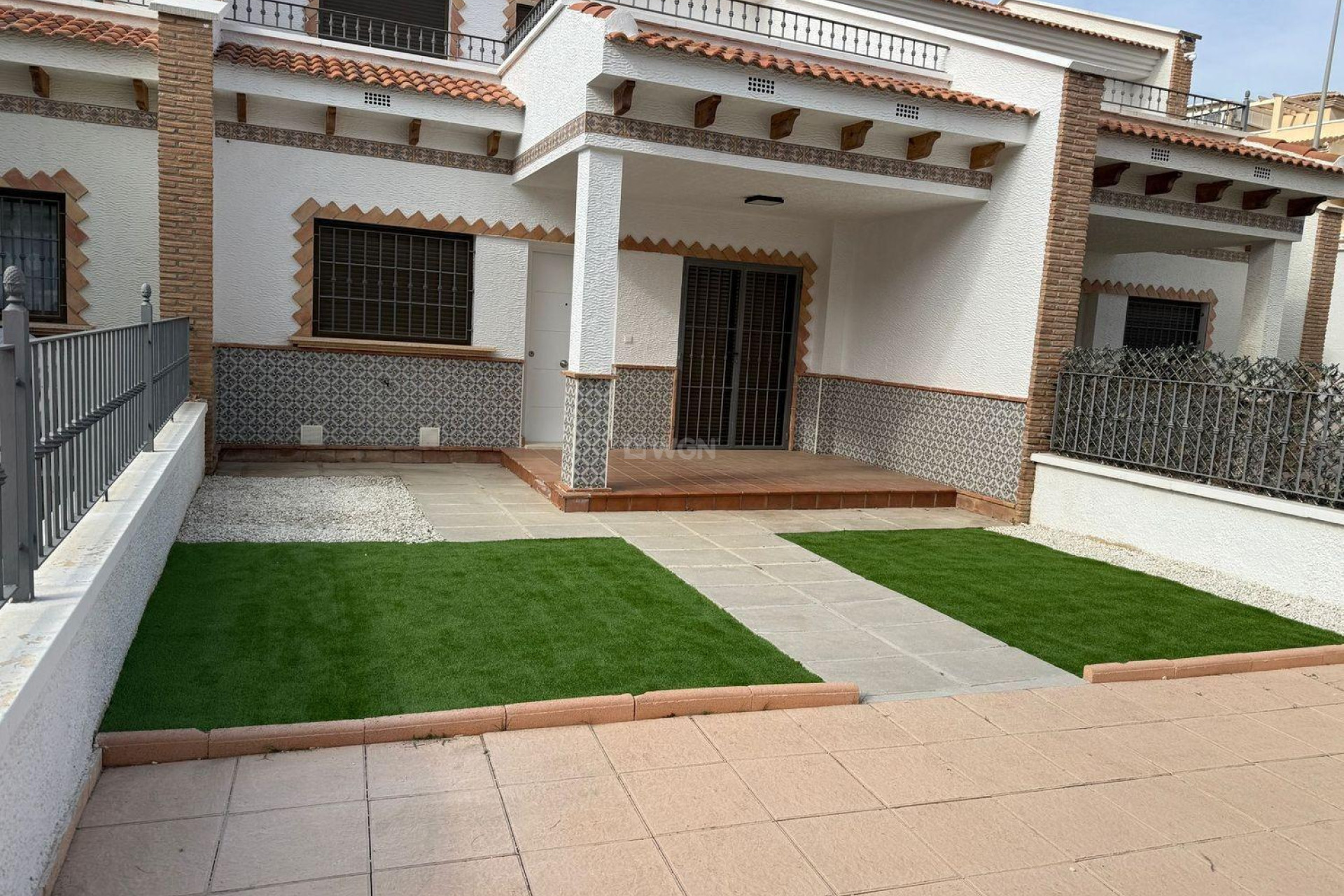 Resale - Townhouse - San Miguel de Salinas - Ciudad De Las Comunicaciones