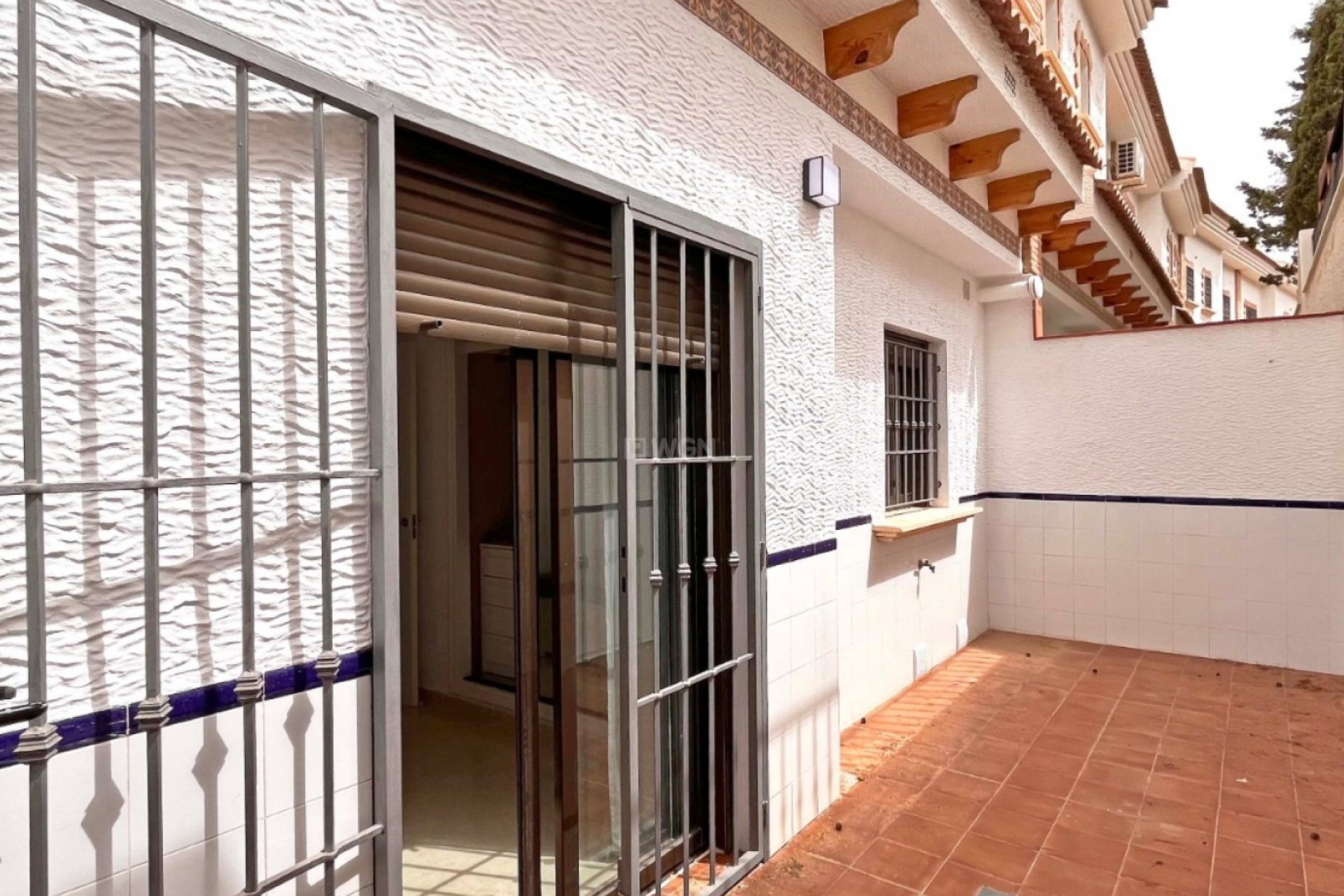 Resale - Townhouse - San Miguel de Salinas - Inland