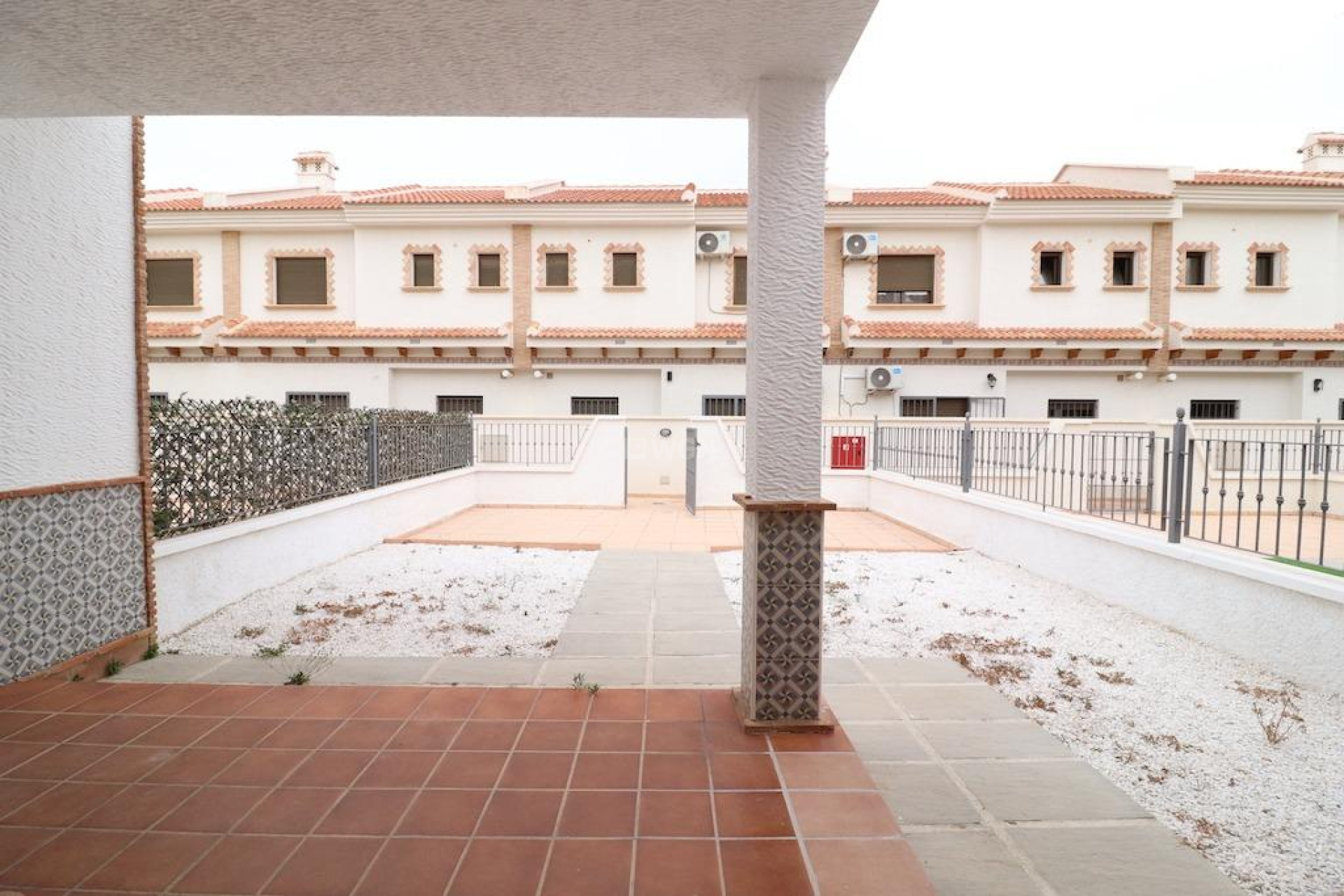 Resale - Townhouse - San Miguel de Salinas - Inland