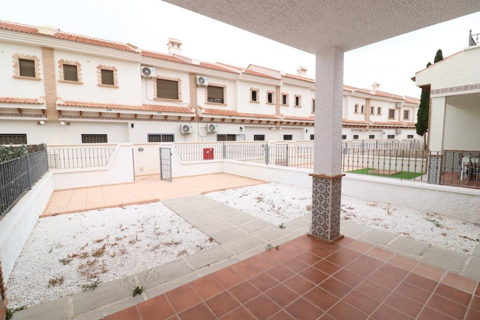 Resale - Townhouse - San Miguel de Salinas - Inland