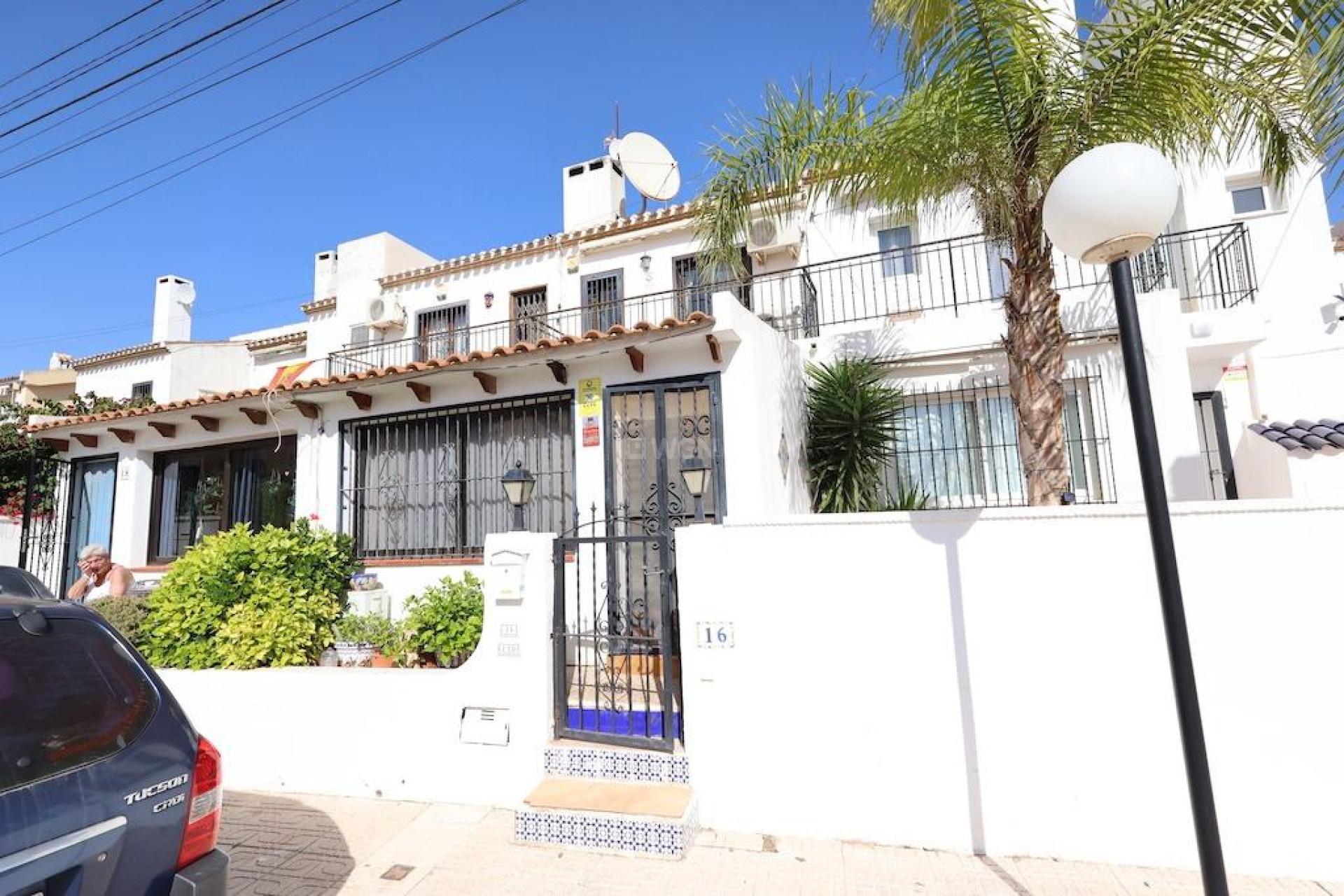 Resale - Townhouse - San Miguel de Salinas - Inland