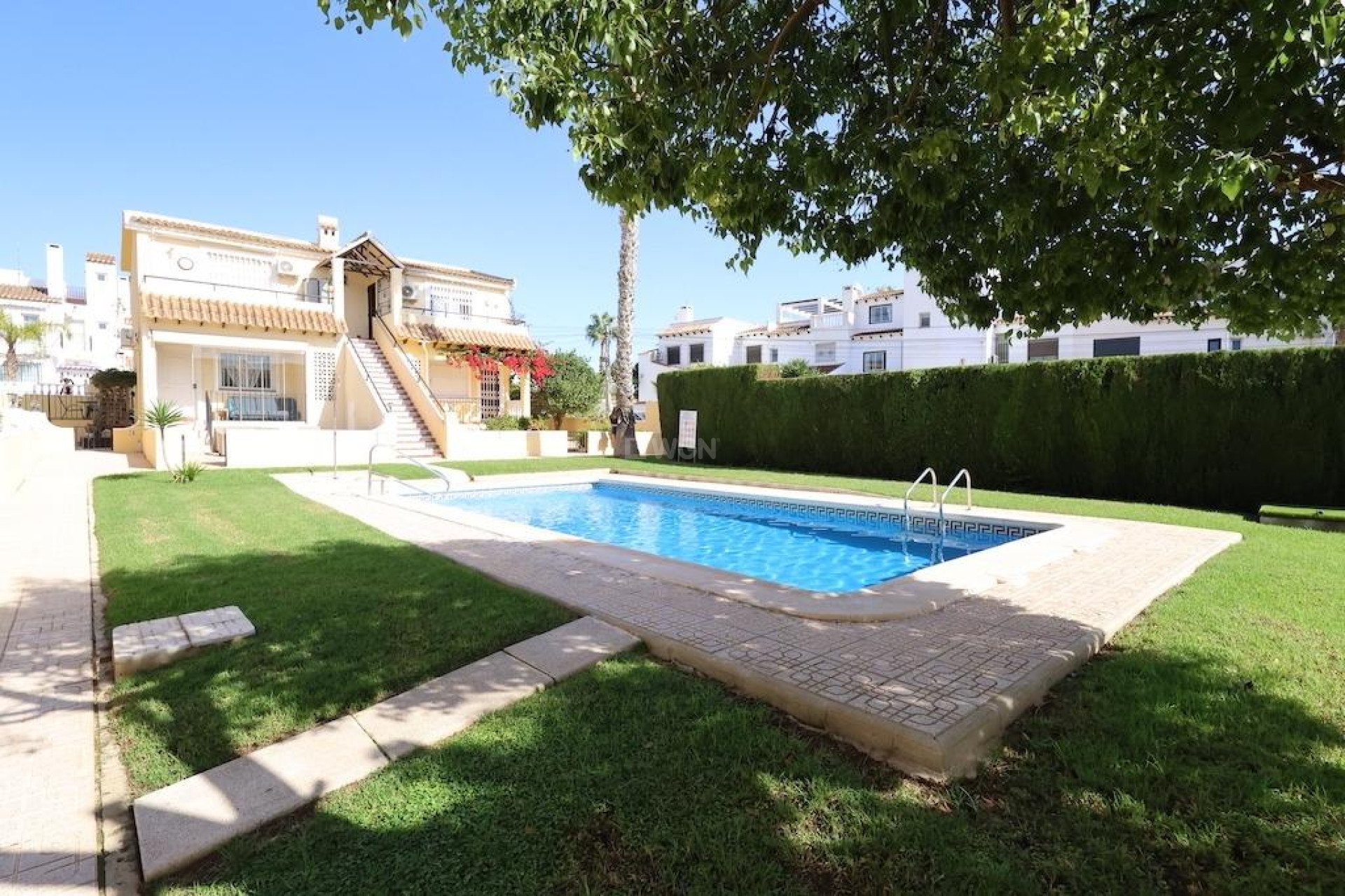 Resale - Townhouse - San Miguel de Salinas - Inland