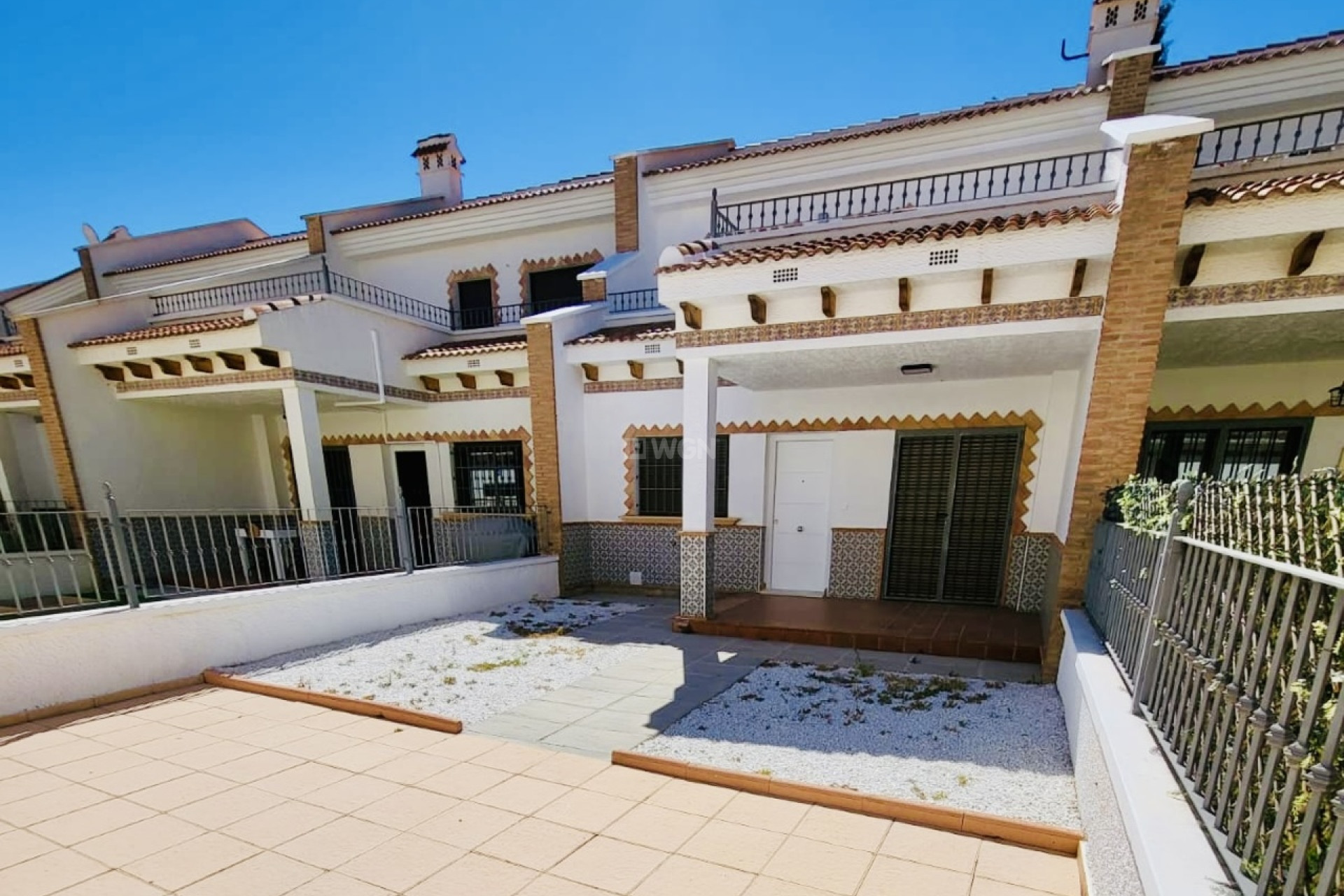 Resale - Townhouse - San Miguel de Salinas - Inland