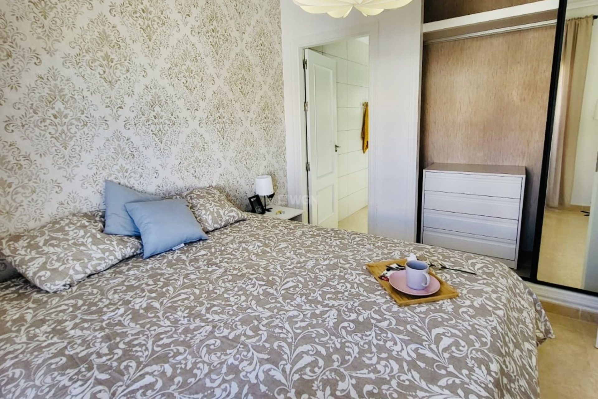 Resale - Townhouse - San Miguel de Salinas - Inland