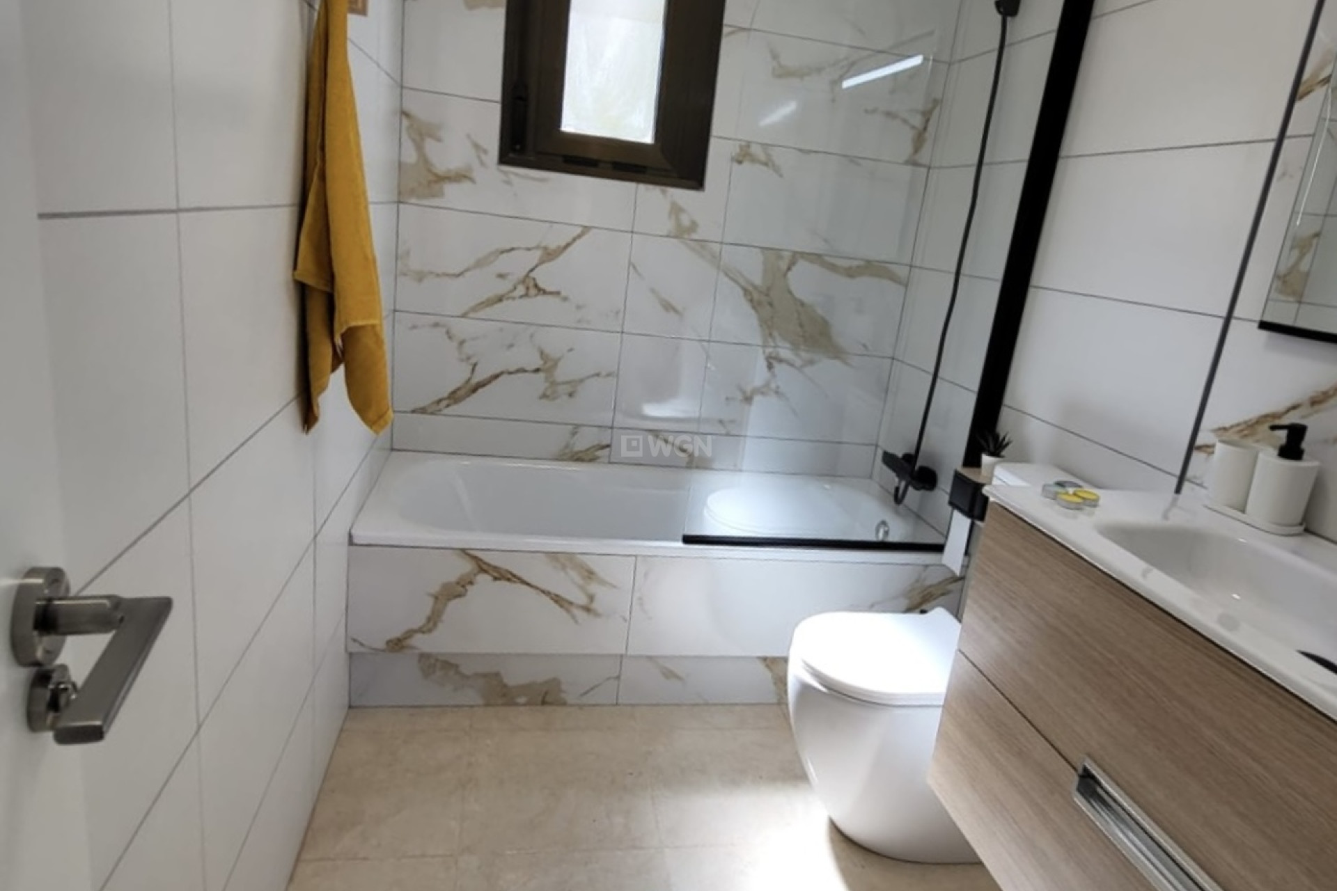 Resale - Townhouse - San Miguel de Salinas - Inland