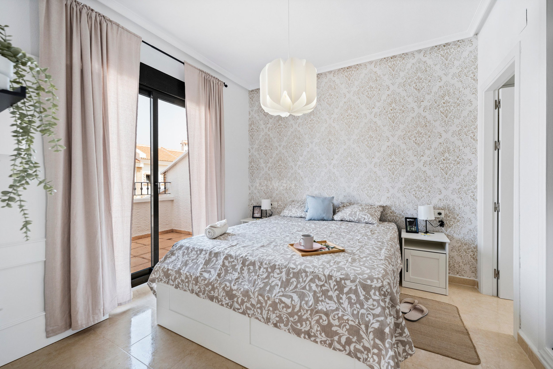 Resale - Townhouse - San Miguel de Salinas - Inland