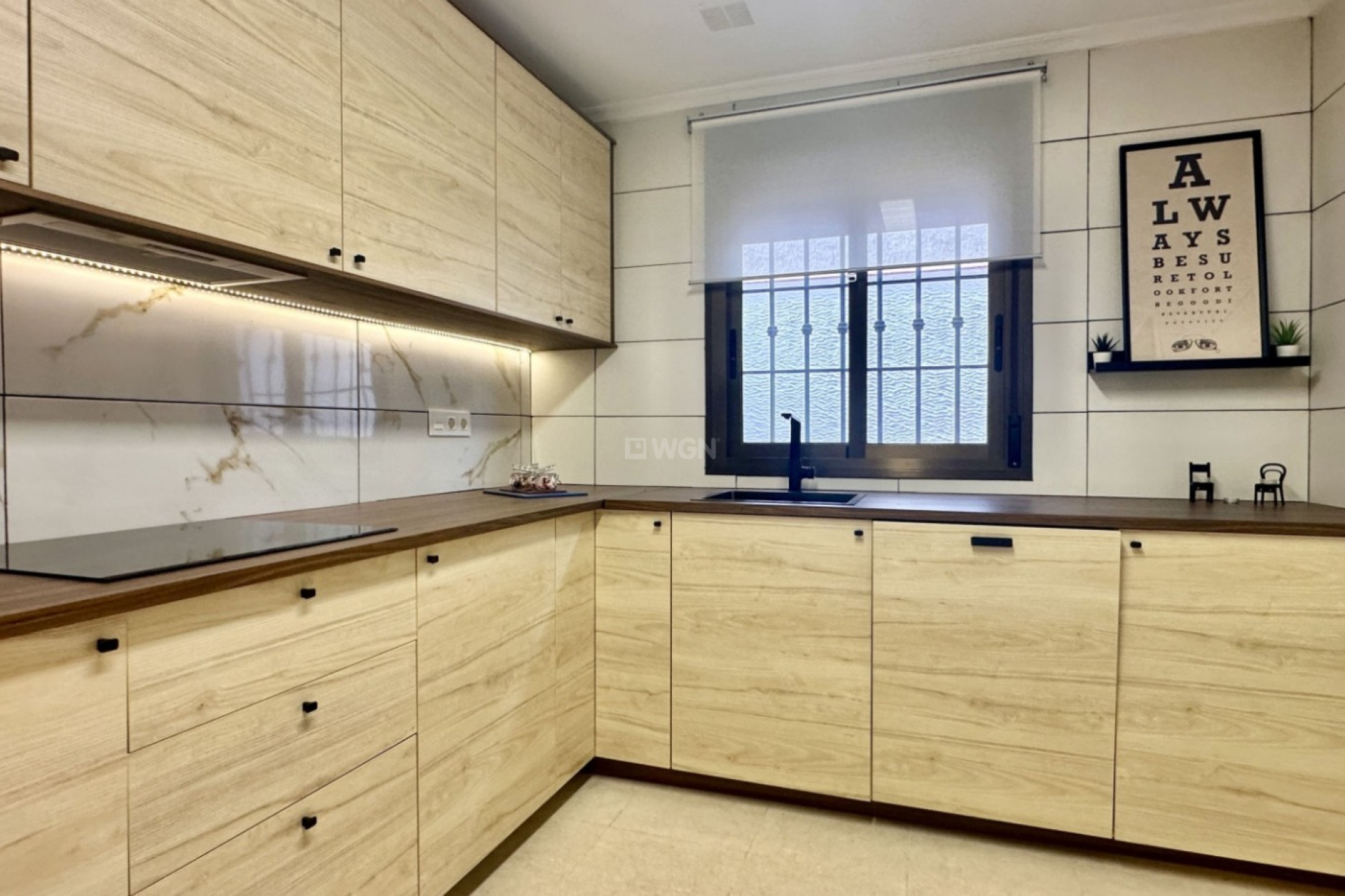 Resale - Townhouse - San Miguel de Salinas - Inland