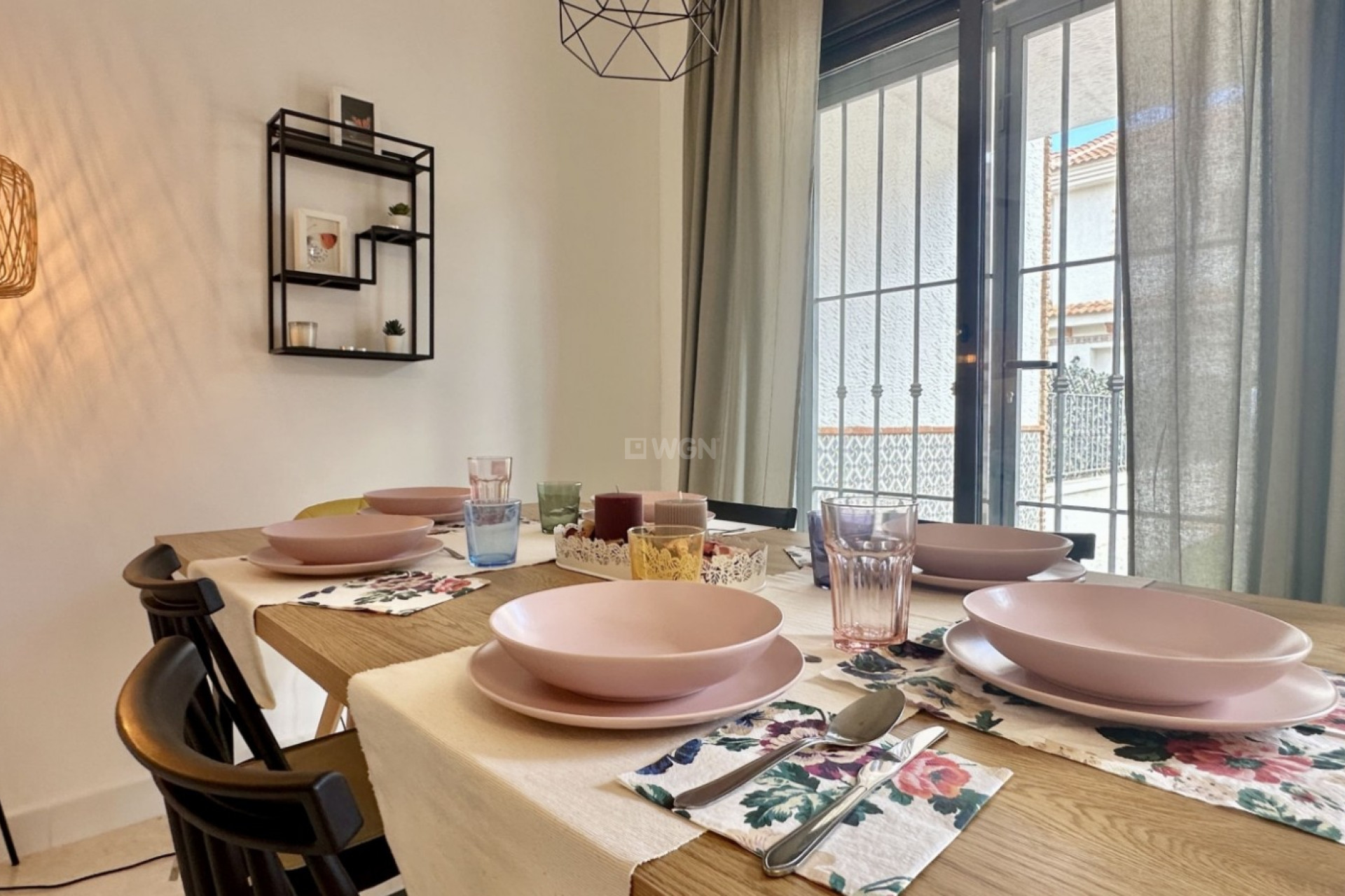 Resale - Townhouse - San Miguel de Salinas - Inland