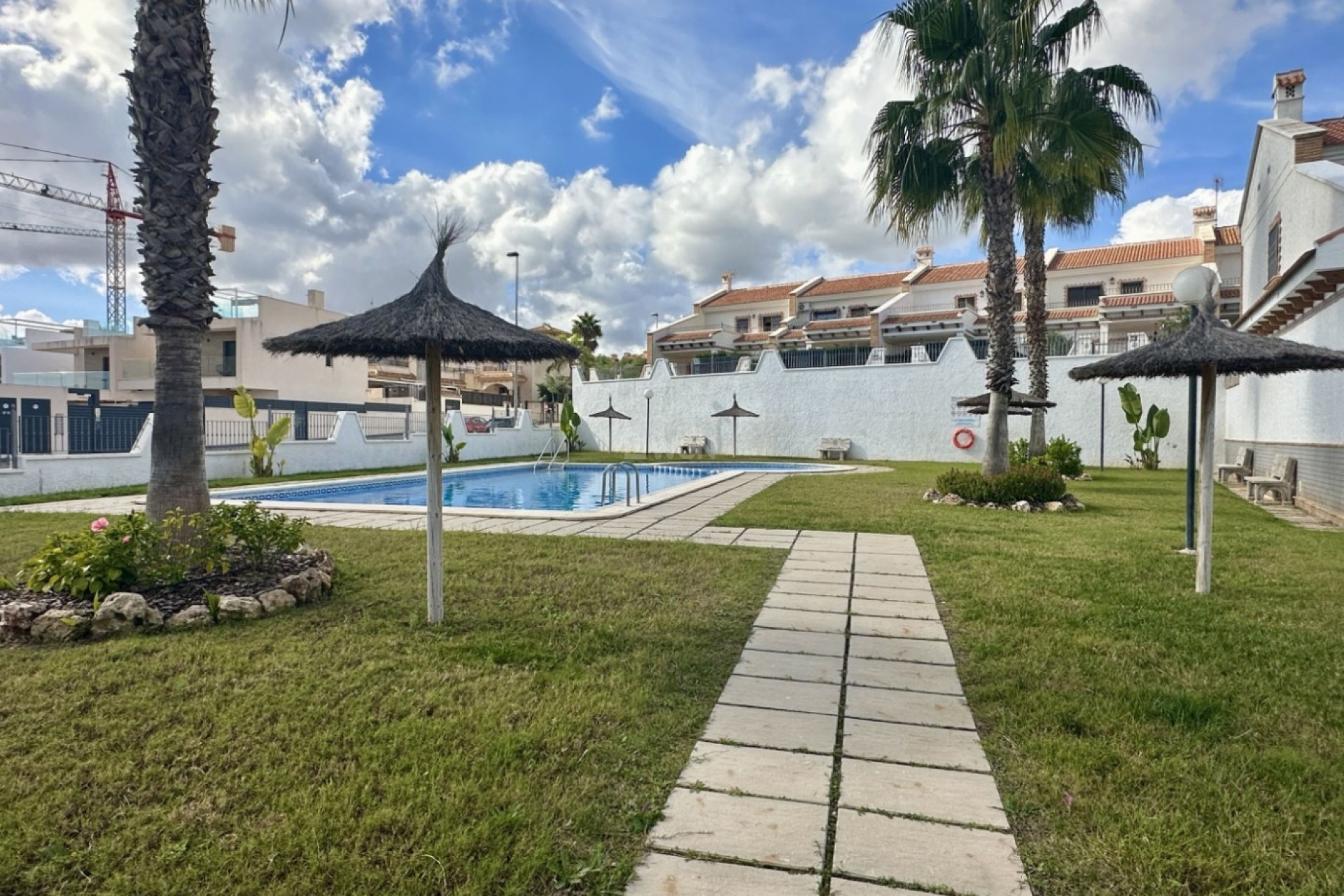 Resale - Townhouse - San Miguel de Salinas - Inland