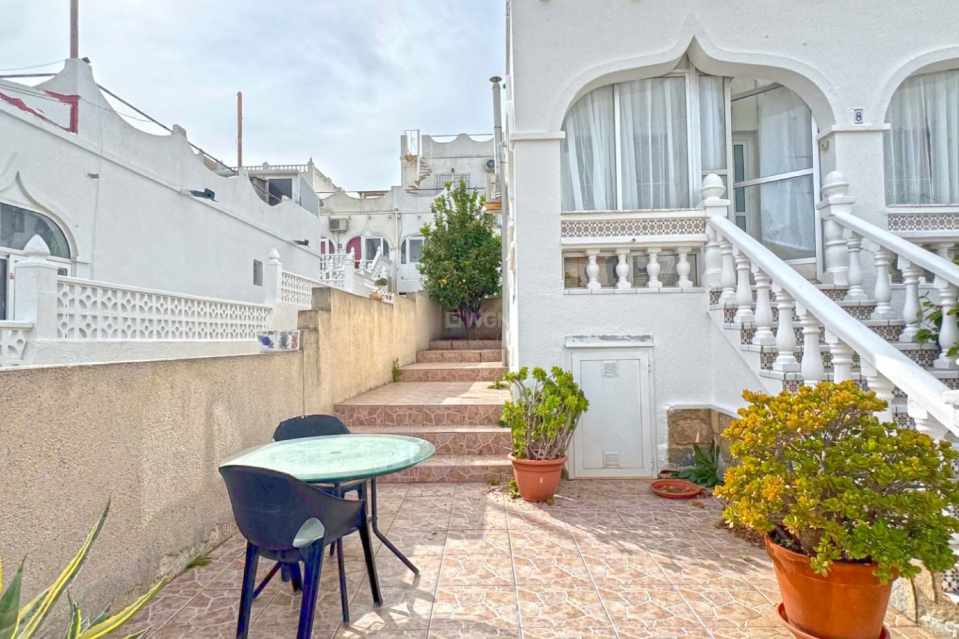 Resale - Townhouse - San Miguel de Salinas - Inland