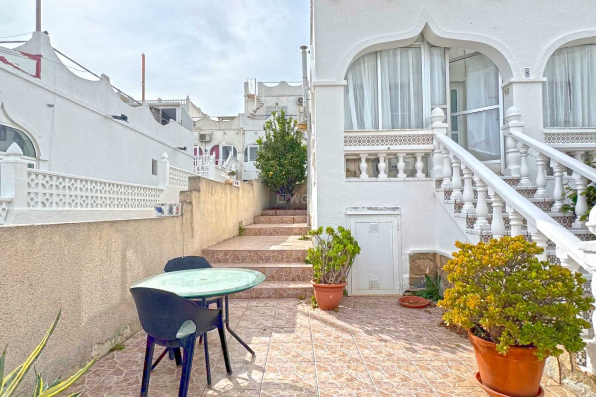 Resale - Townhouse - San Miguel de Salinas - Inland