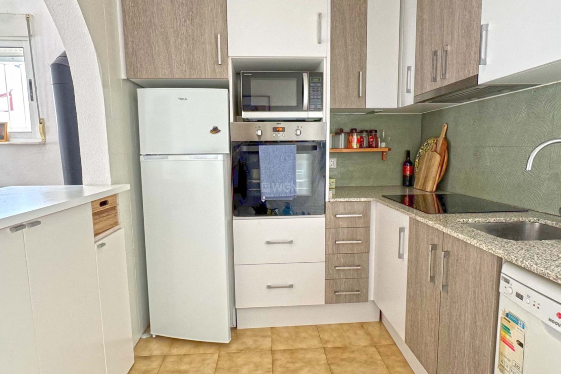 Resale - Townhouse - San Miguel de Salinas - Inland