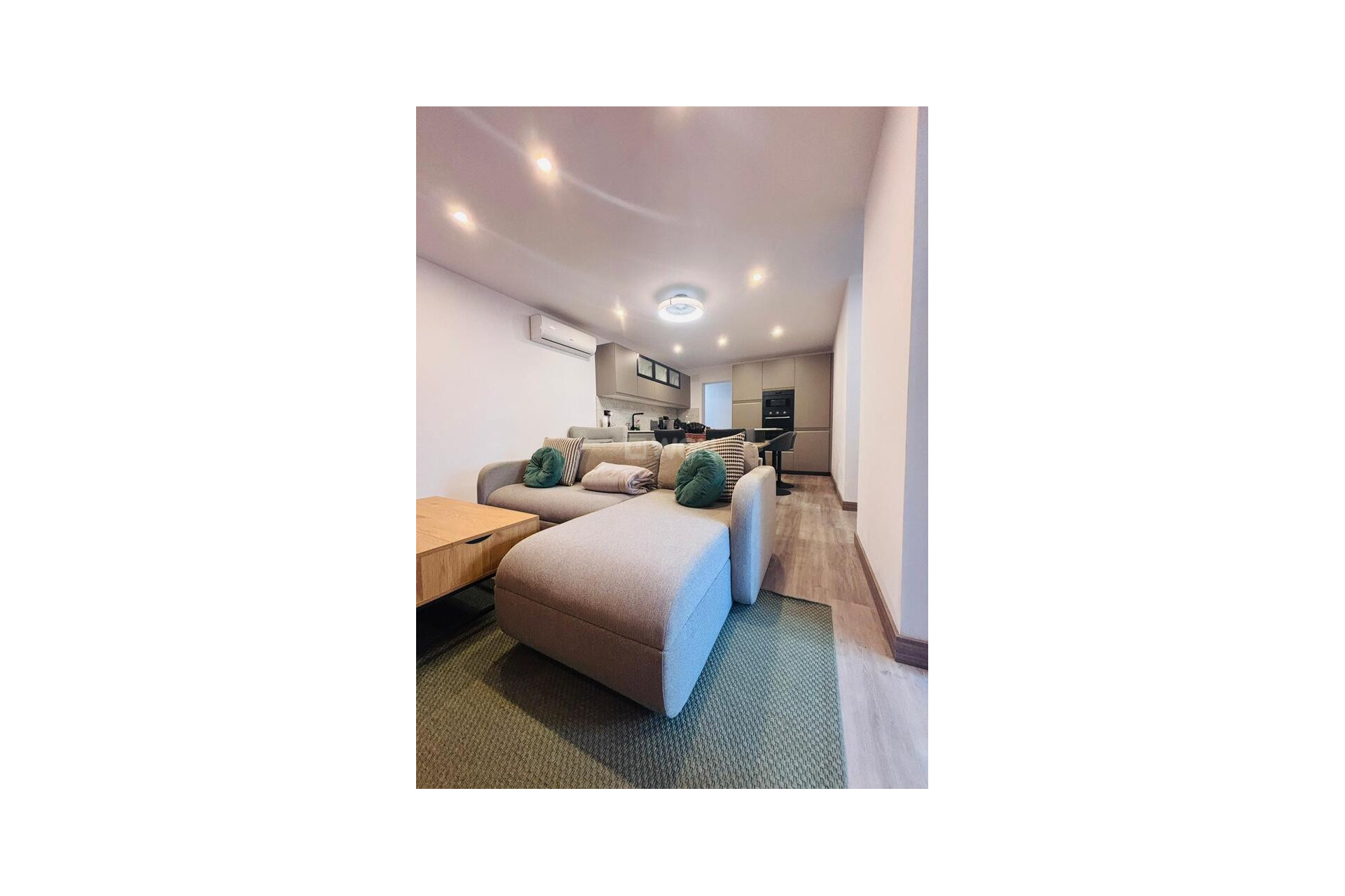 Resale - Townhouse - San Miguel de Salinas - Inland