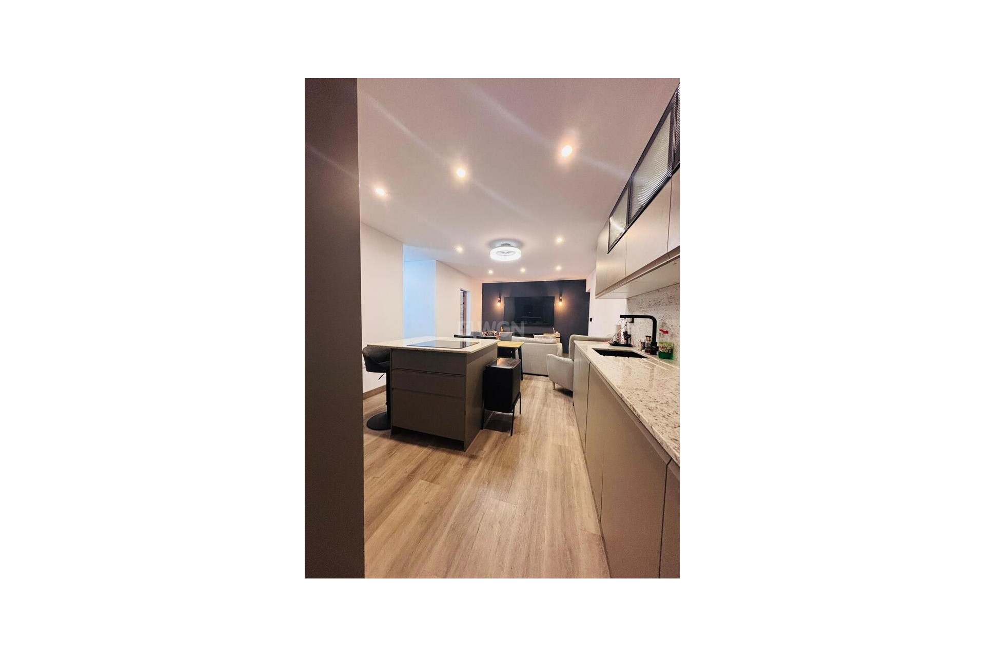 Resale - Townhouse - San Miguel de Salinas - Inland