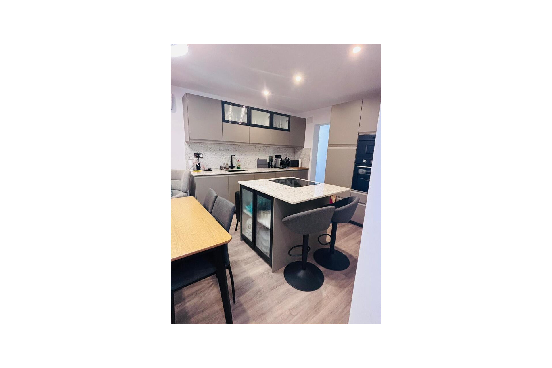 Resale - Townhouse - San Miguel de Salinas - Inland