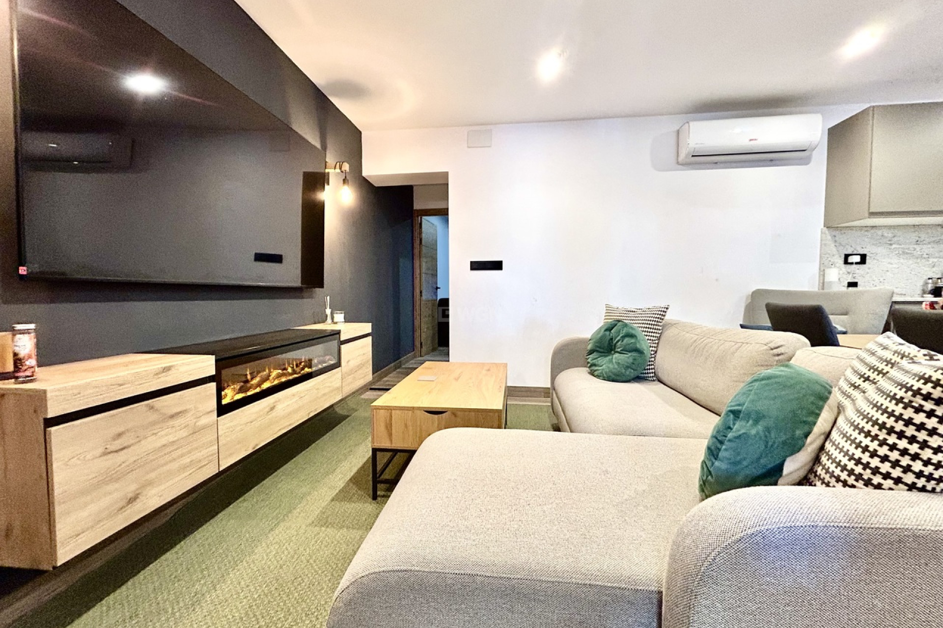 Resale - Townhouse - San Miguel de Salinas - Inland