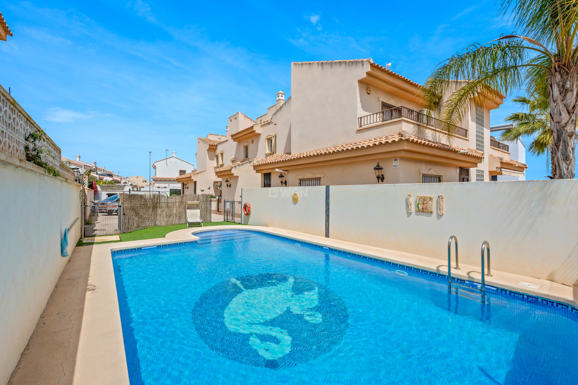 Resale - Townhouse - San Miguel de Salinas - Inland