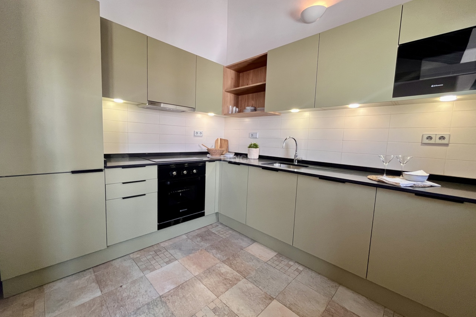 Resale - Townhouse - Sucina - Inland