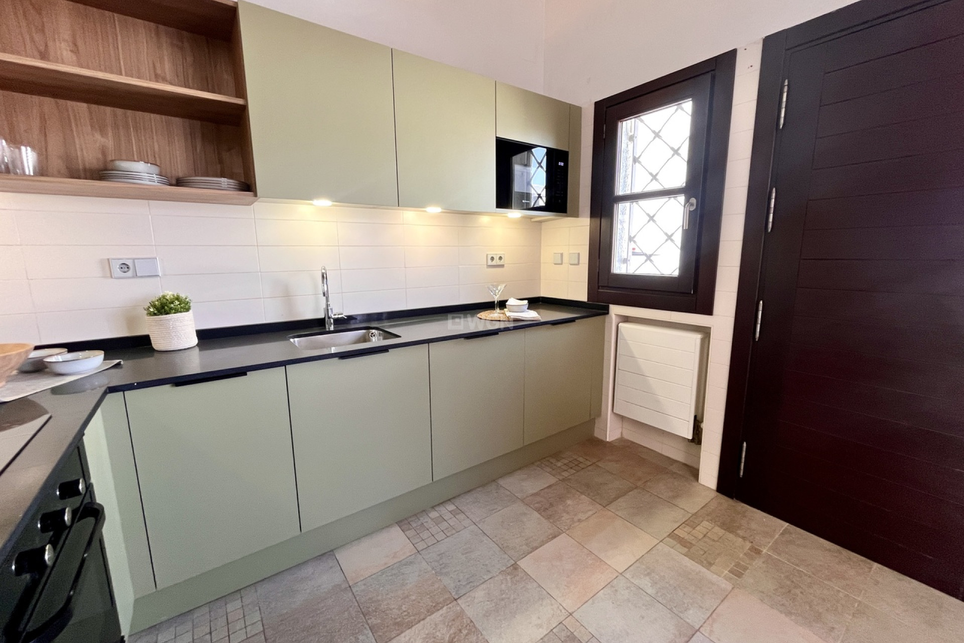 Resale - Townhouse - Sucina - Inland