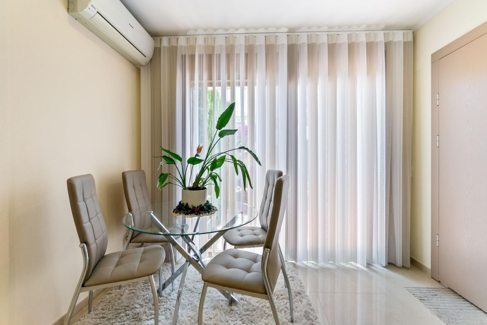 Resale - Townhouse - Torrevieja - aguas nuevas