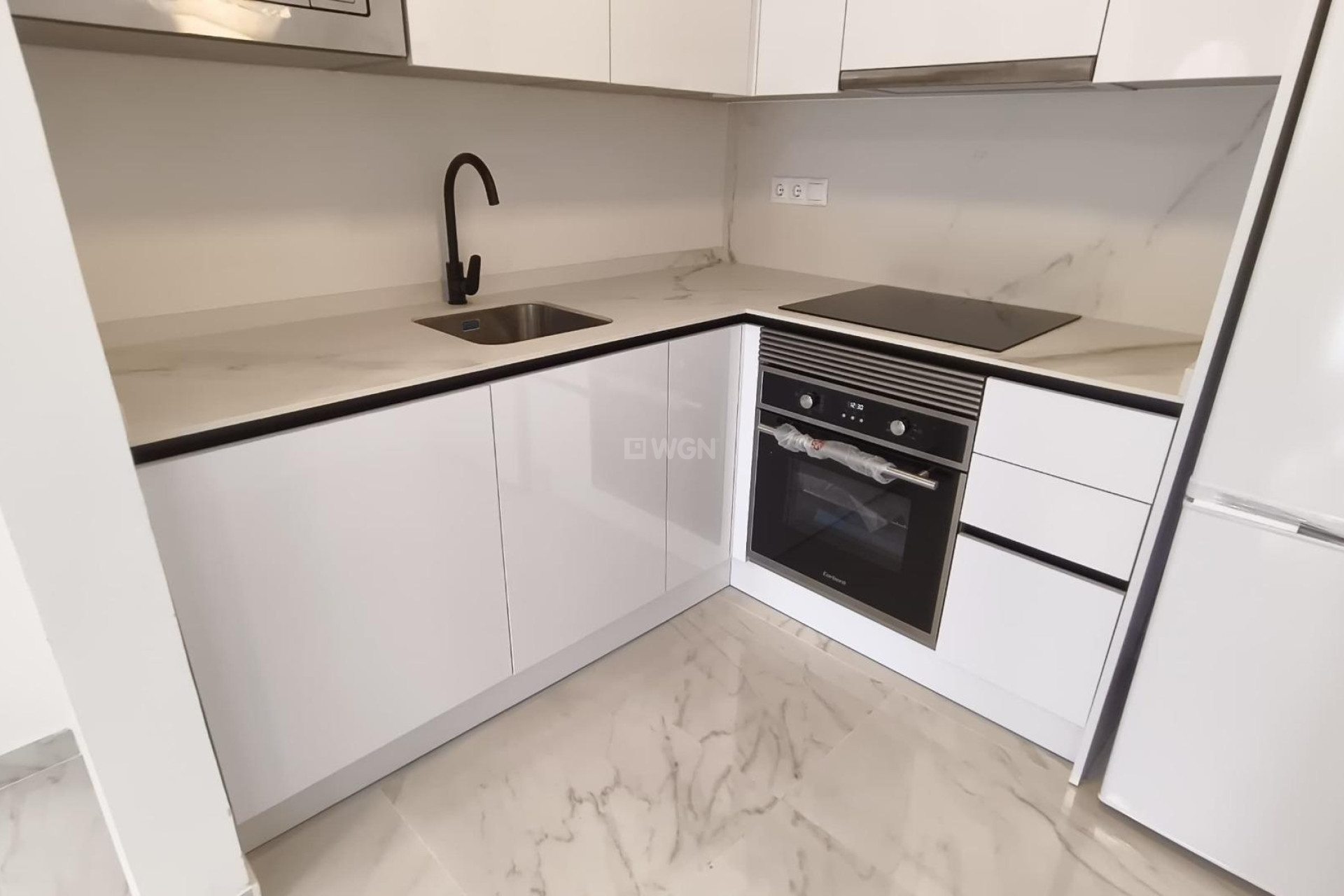 Resale - Townhouse - Torrevieja - aguas nuevas