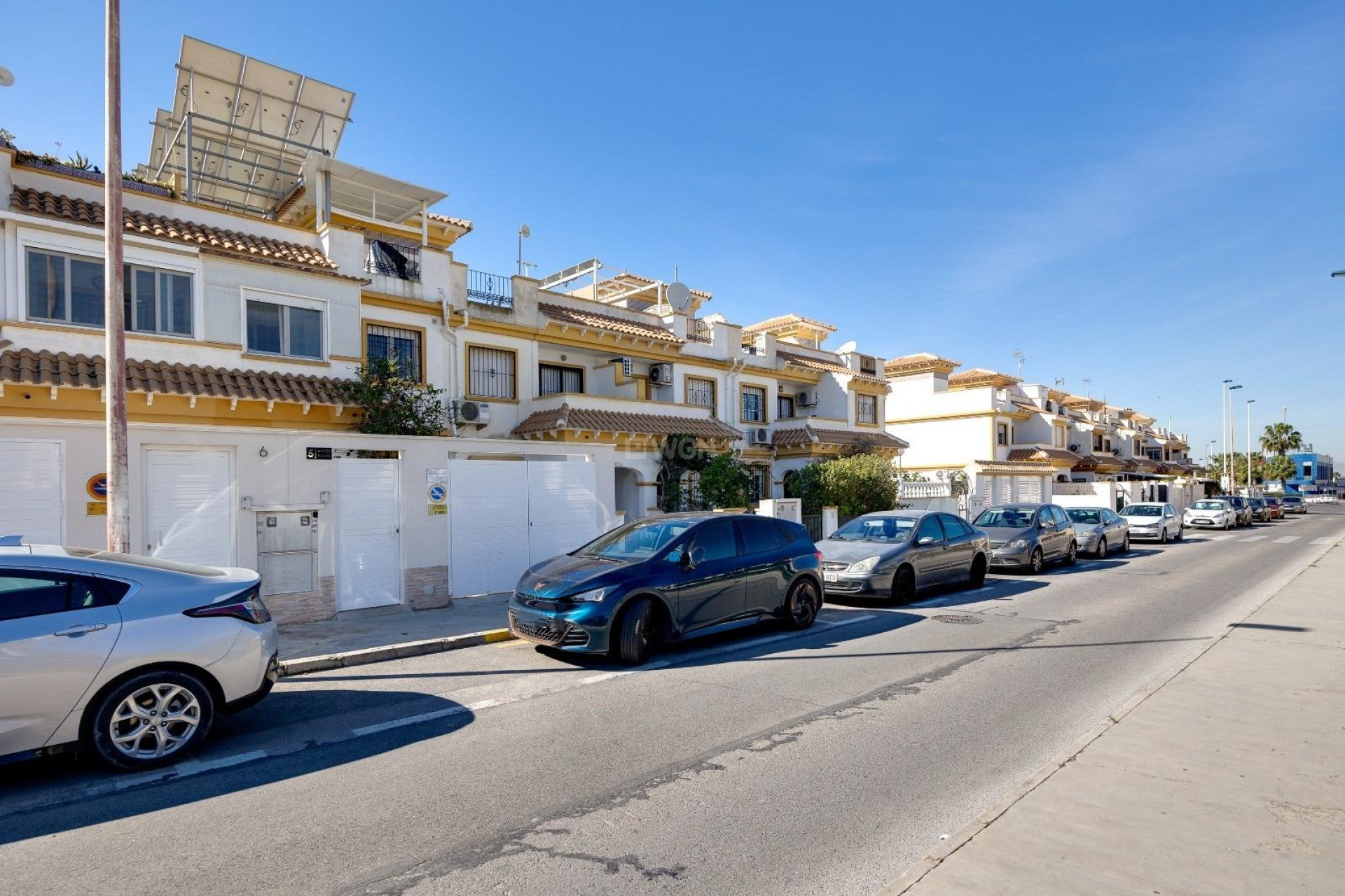 Resale - Townhouse - Torrevieja - aguas nuevas
