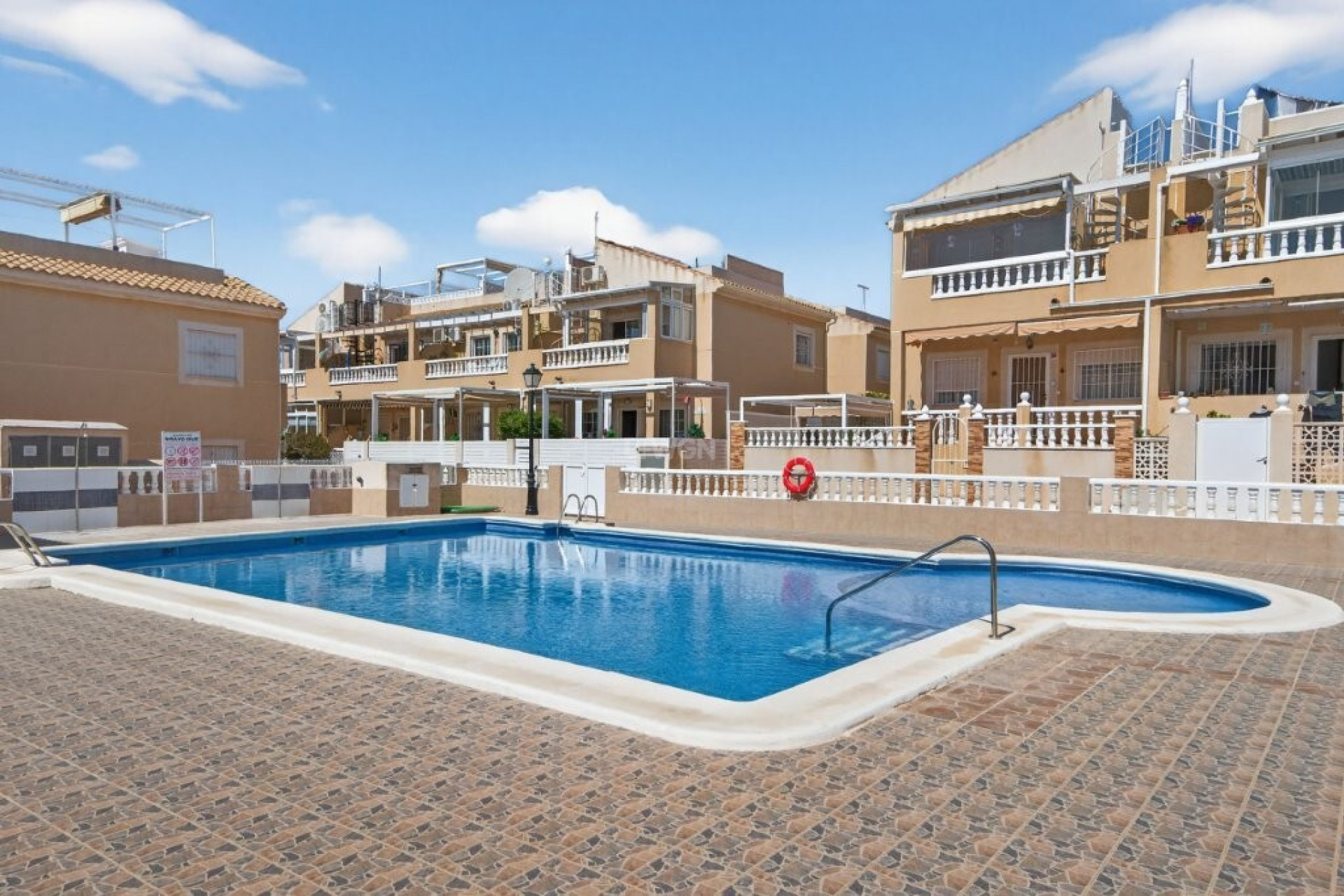 Resale - Townhouse - Torrevieja - aguas nuevas