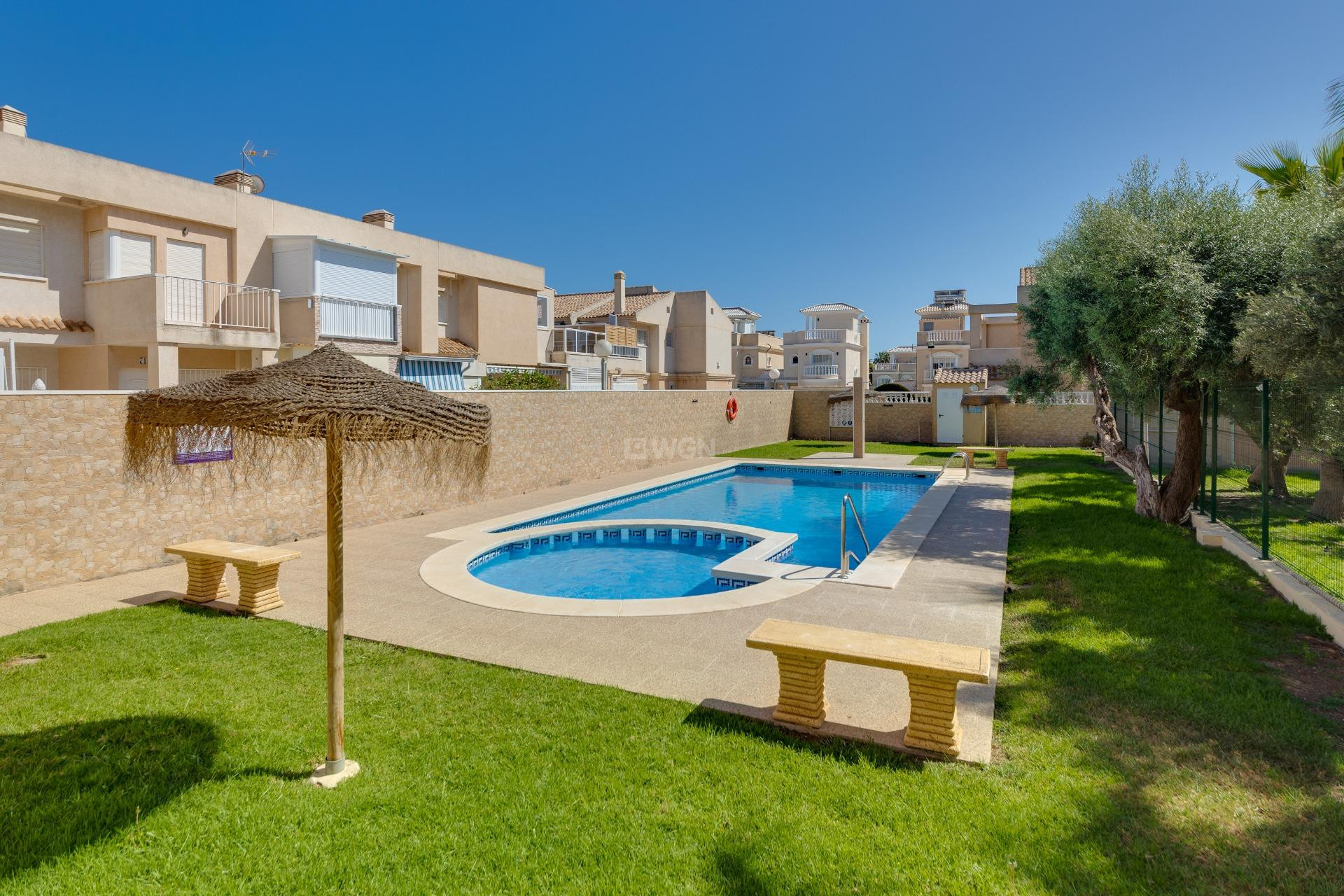 Resale - Townhouse - Torrevieja - aguas nuevas