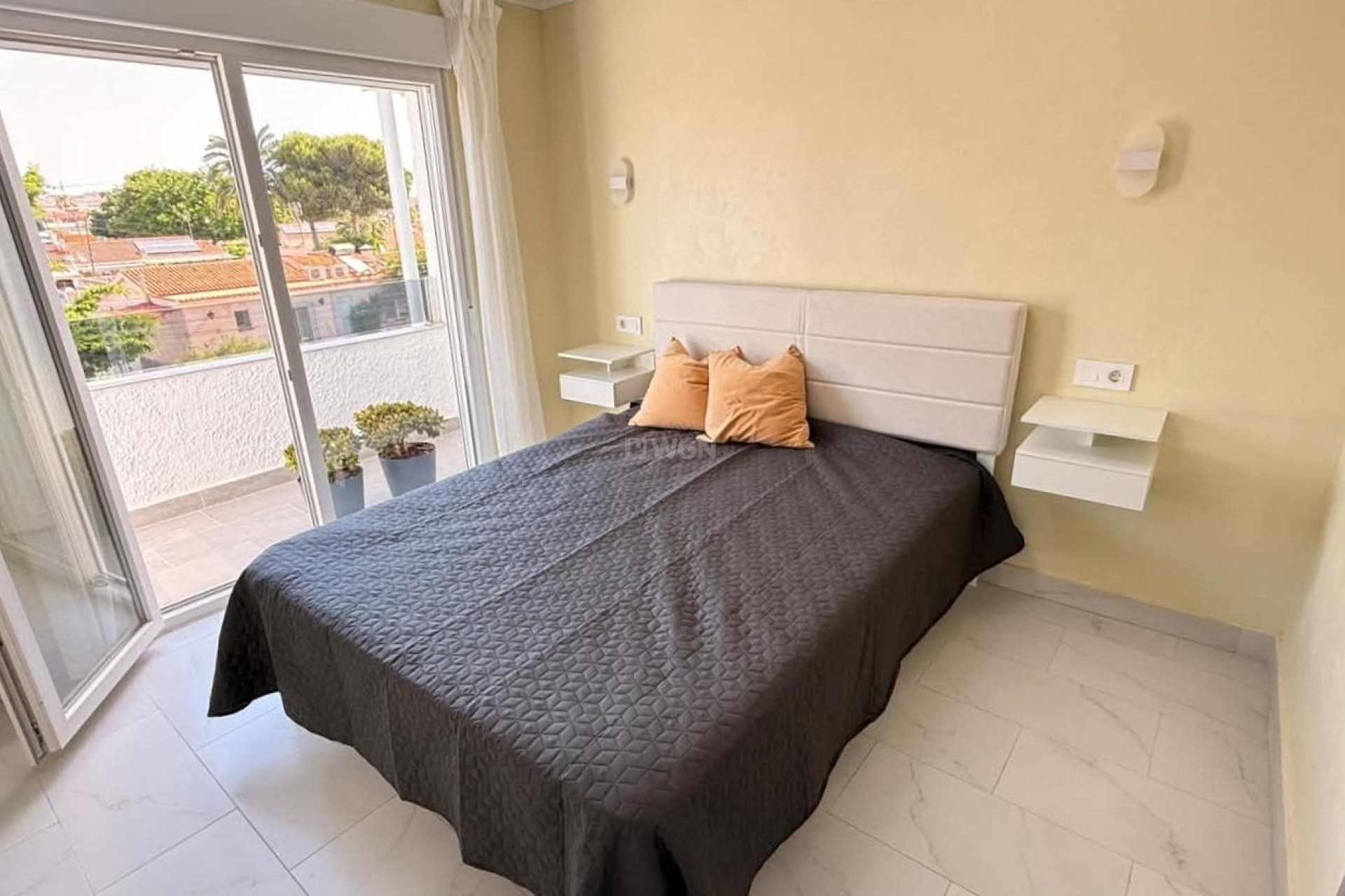 Resale - Townhouse - Torrevieja - Calas Blanca