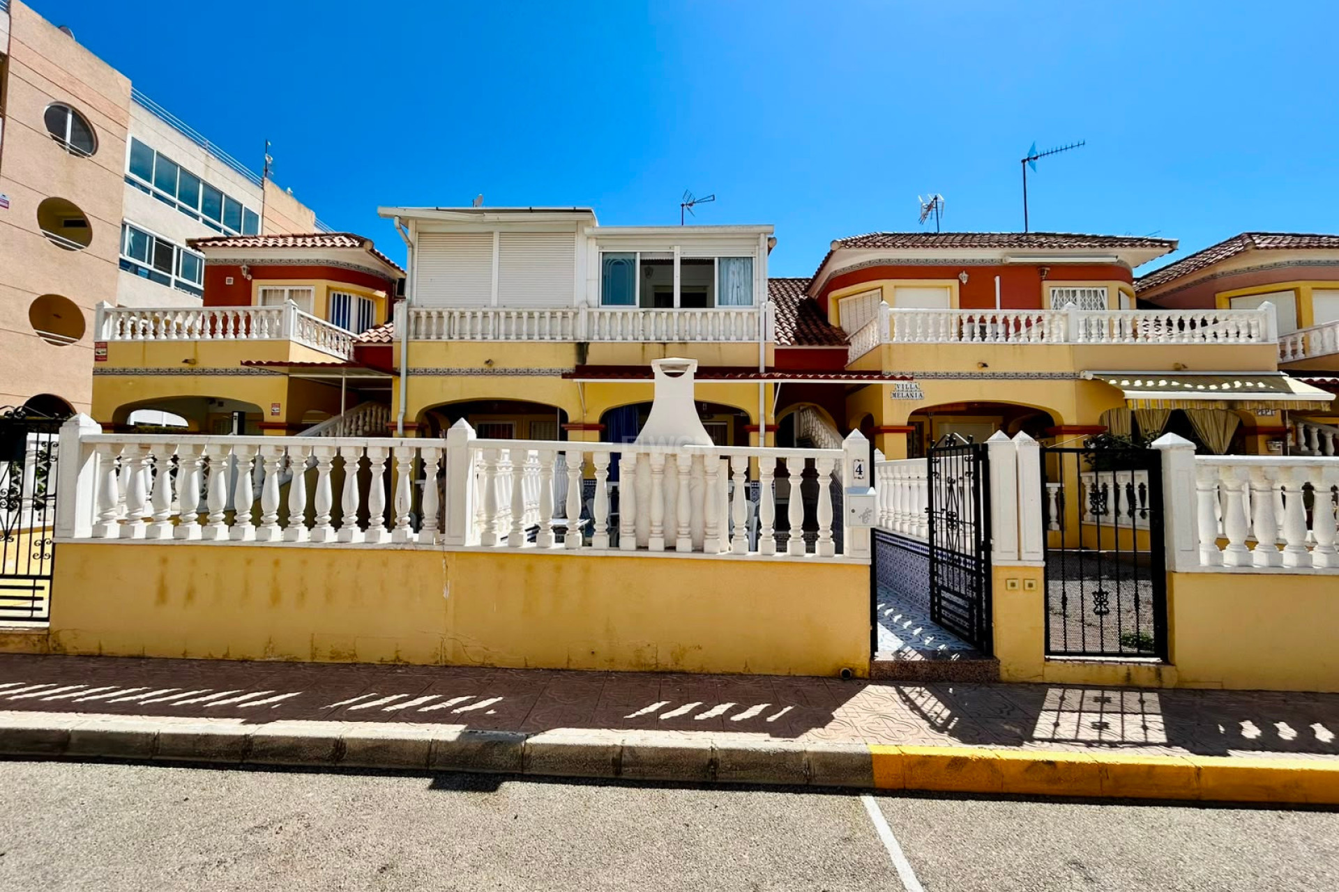 Resale - Townhouse - Torrevieja - Costa Blanca
