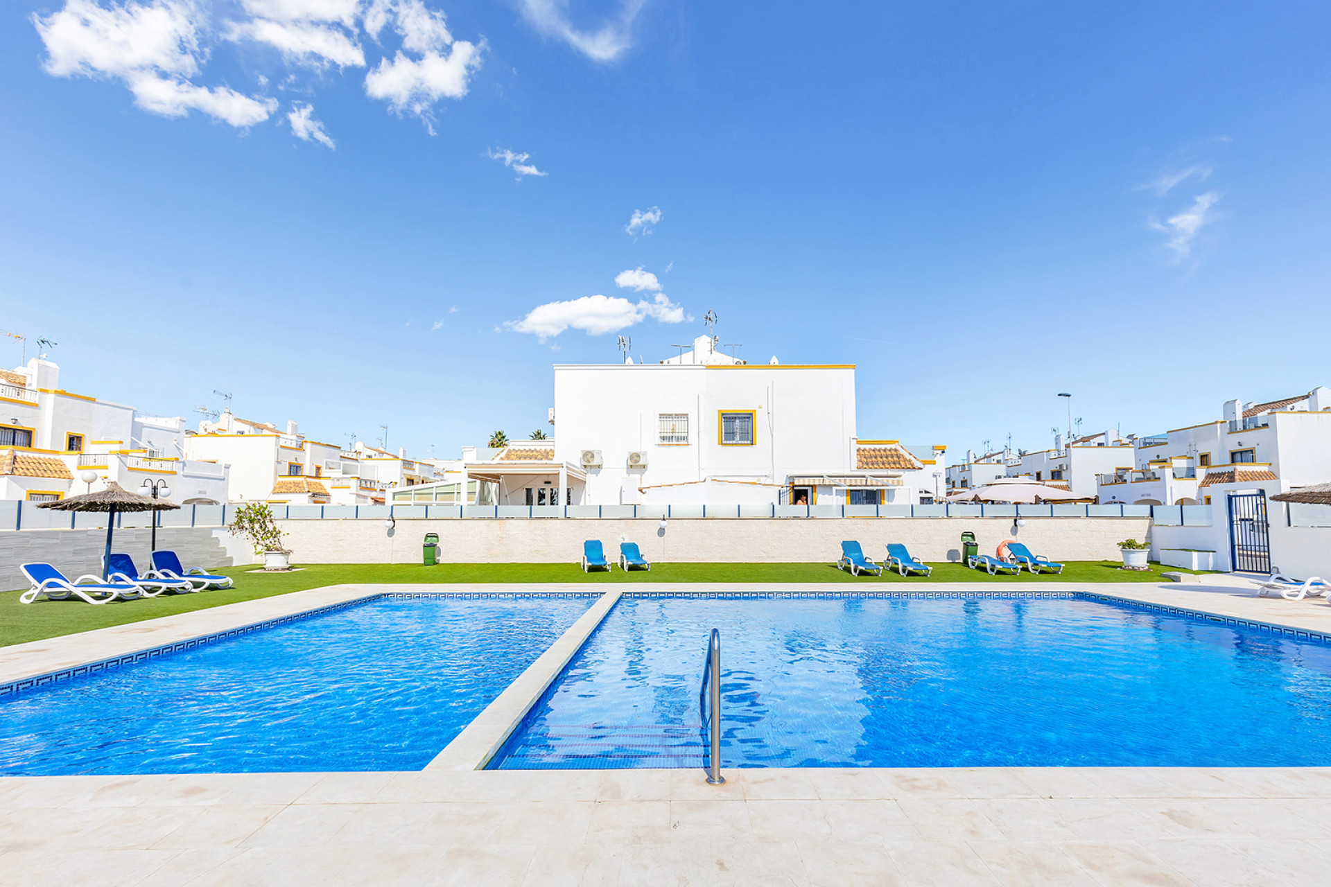 Resale - Townhouse - Torrevieja - Costa Blanca