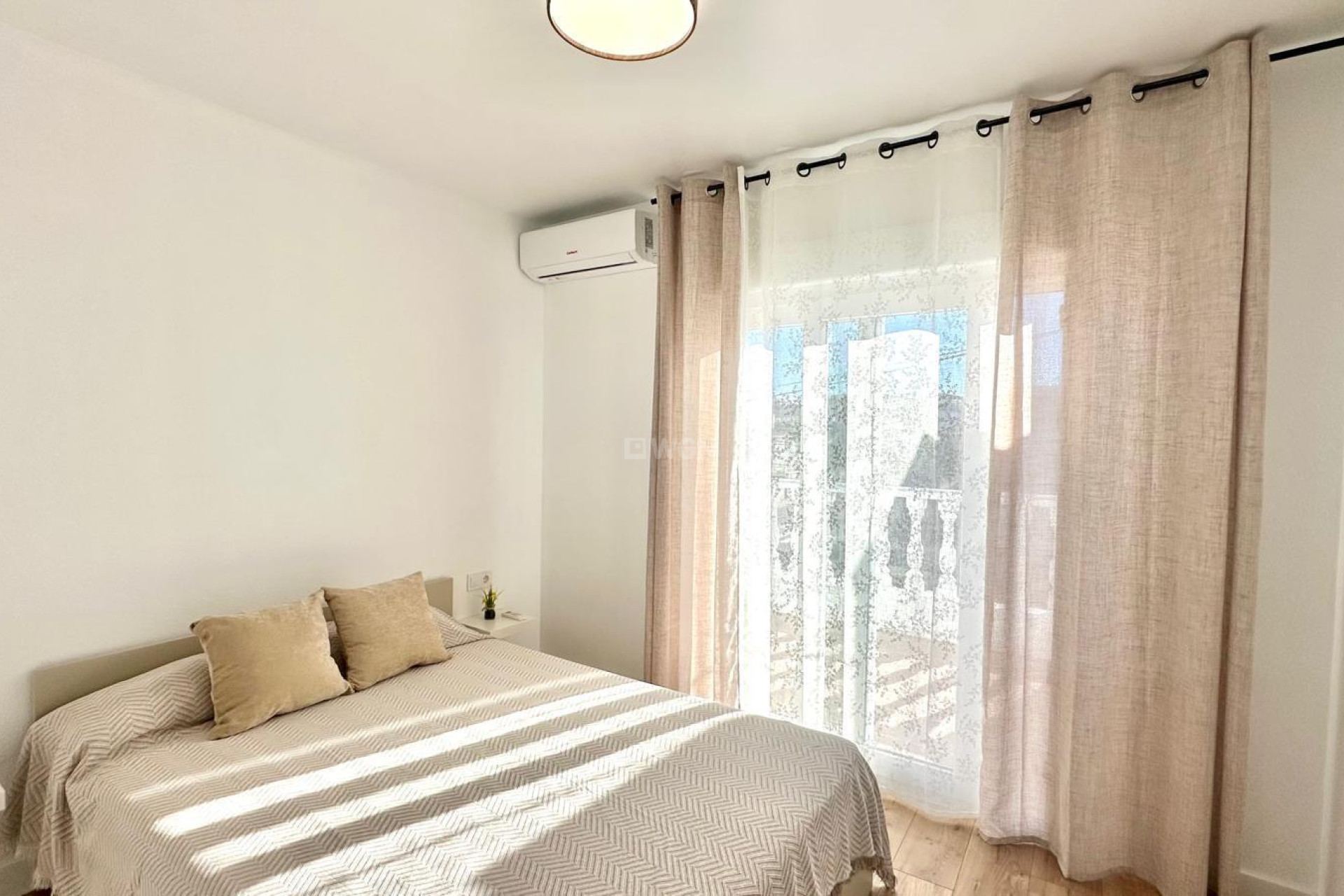 Resale - Townhouse - Torrevieja - Estacion De Autobuses