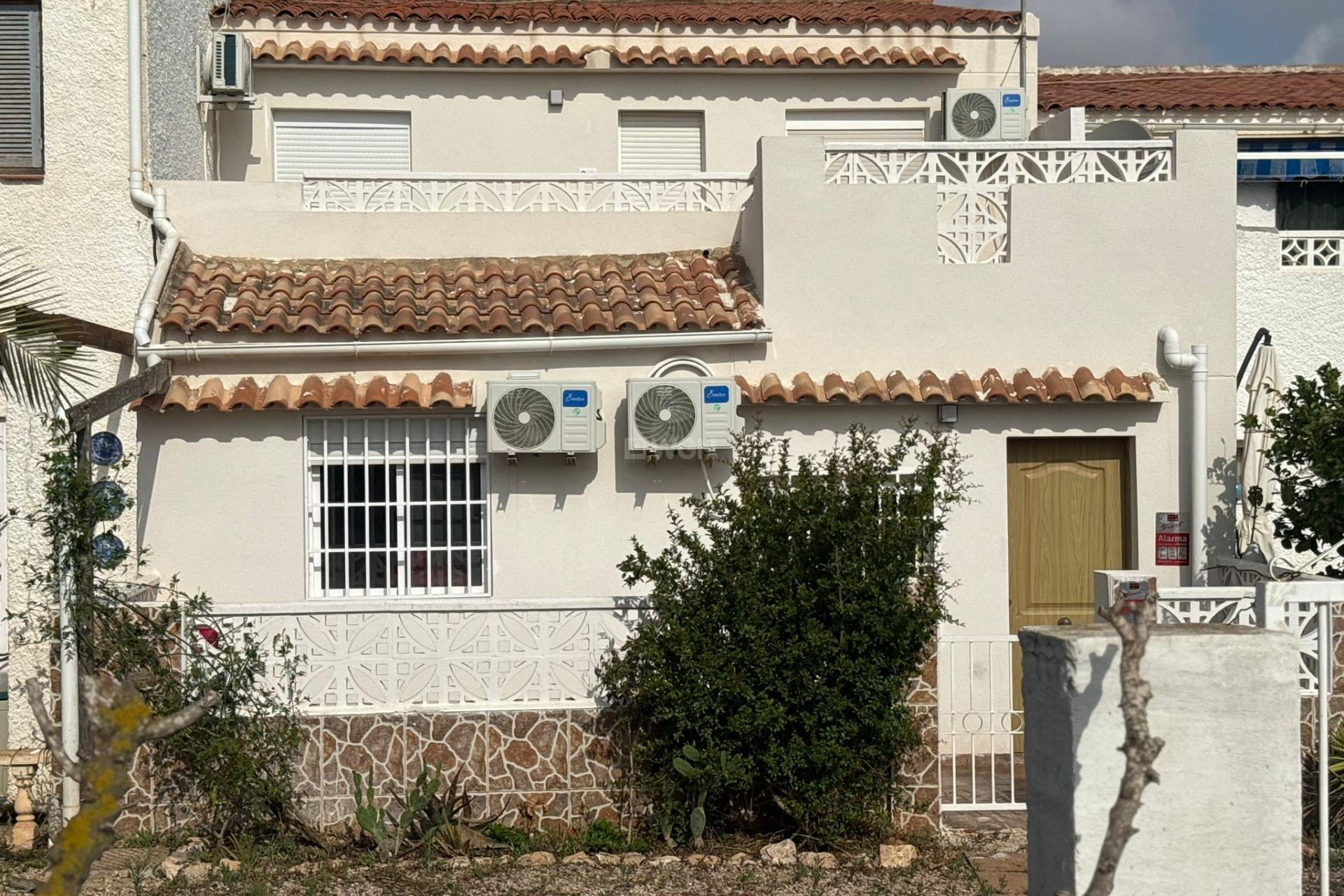 Resale - Townhouse - Torrevieja - La Siesta - El Salado - Torreta