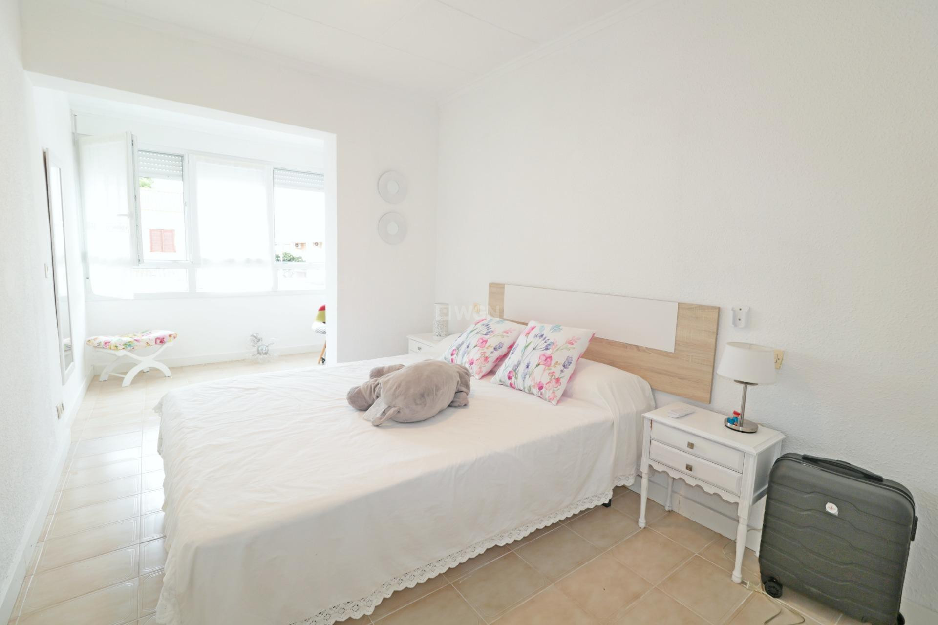 Resale - Townhouse - Torrevieja - Playa De Los Naufragos