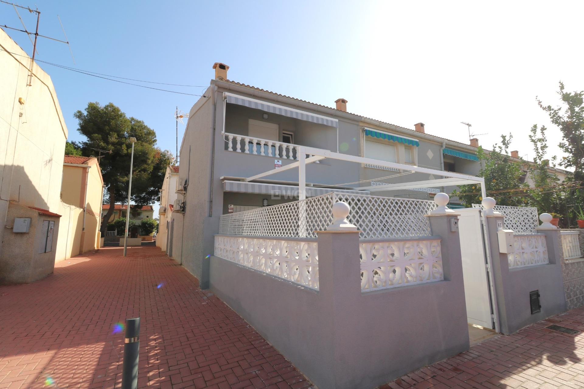 Resale - Townhouse - Torrevieja - Playa De Los Naufragos