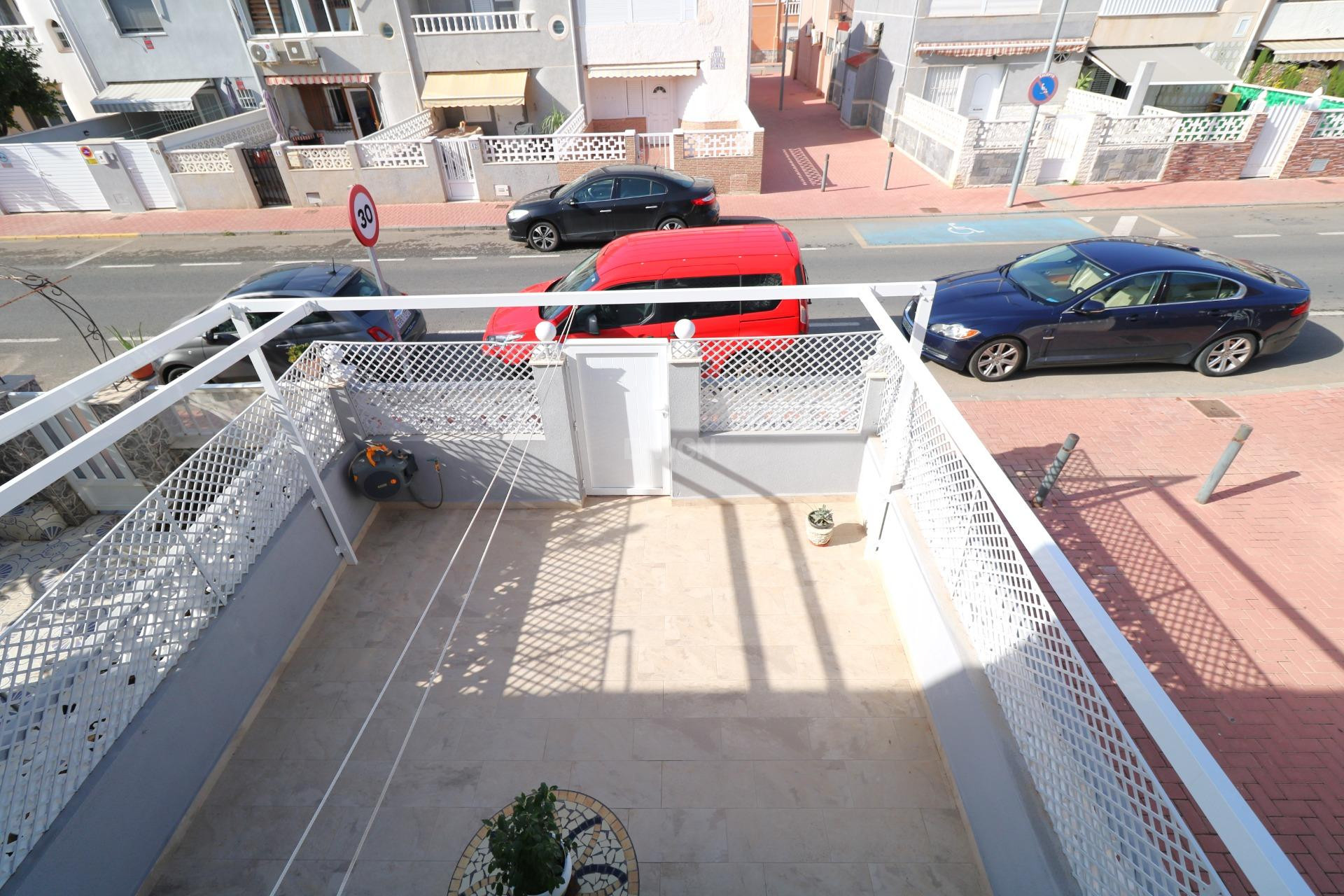 Resale - Townhouse - Torrevieja - Playa De Los Naufragos