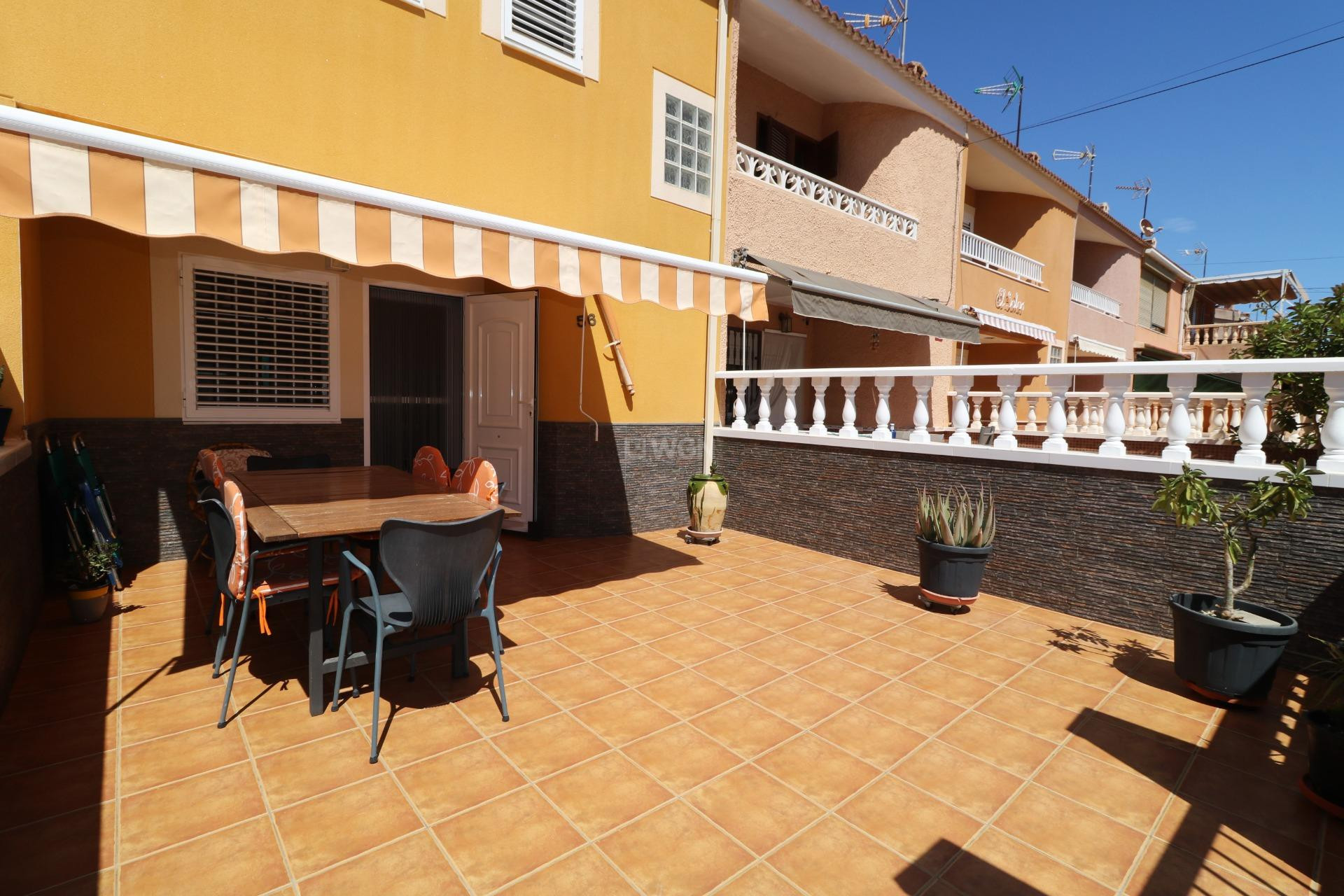 Resale - Townhouse - Torrevieja - Playa De Los Naufragos