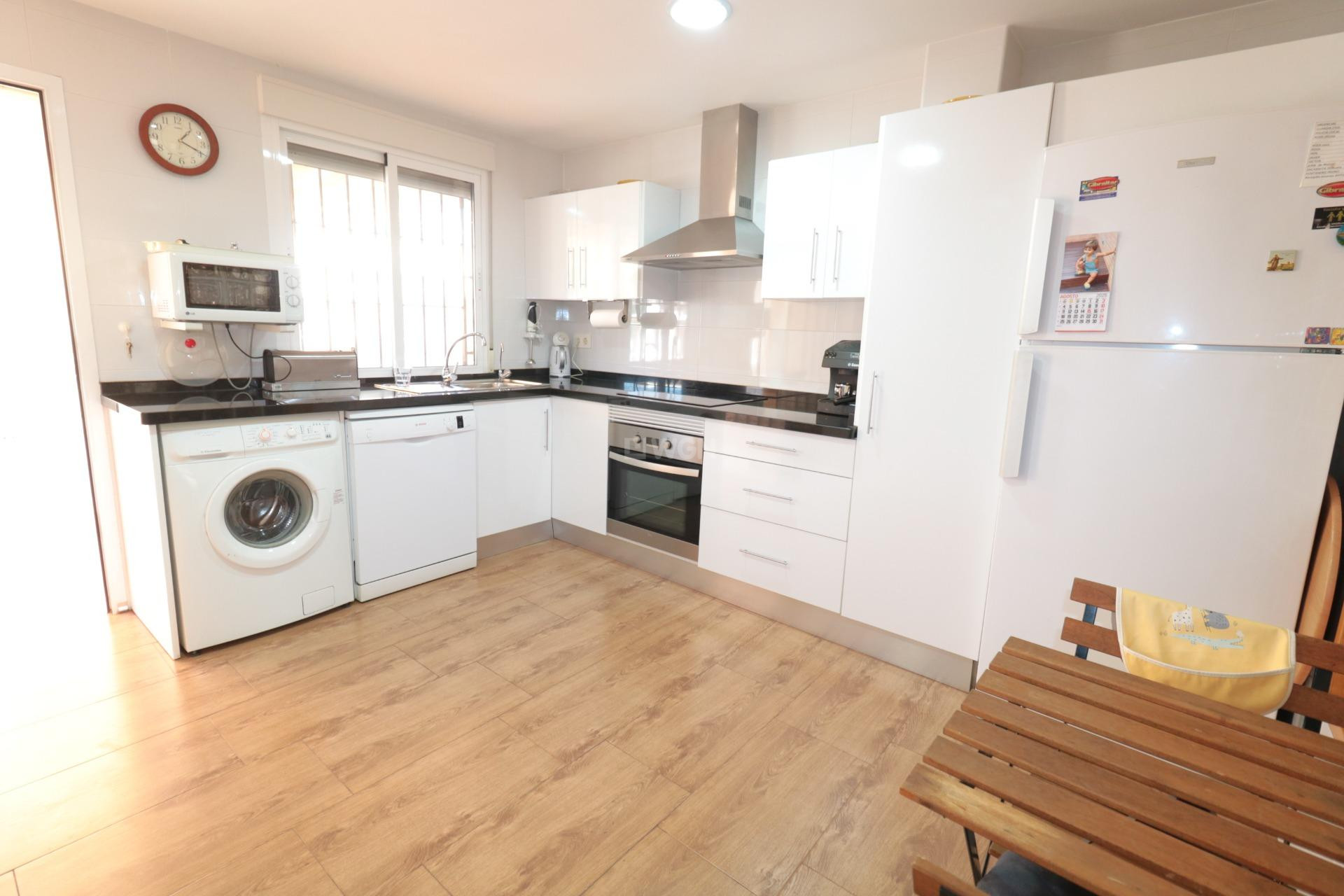 Resale - Townhouse - Torrevieja - Playa De Los Naufragos