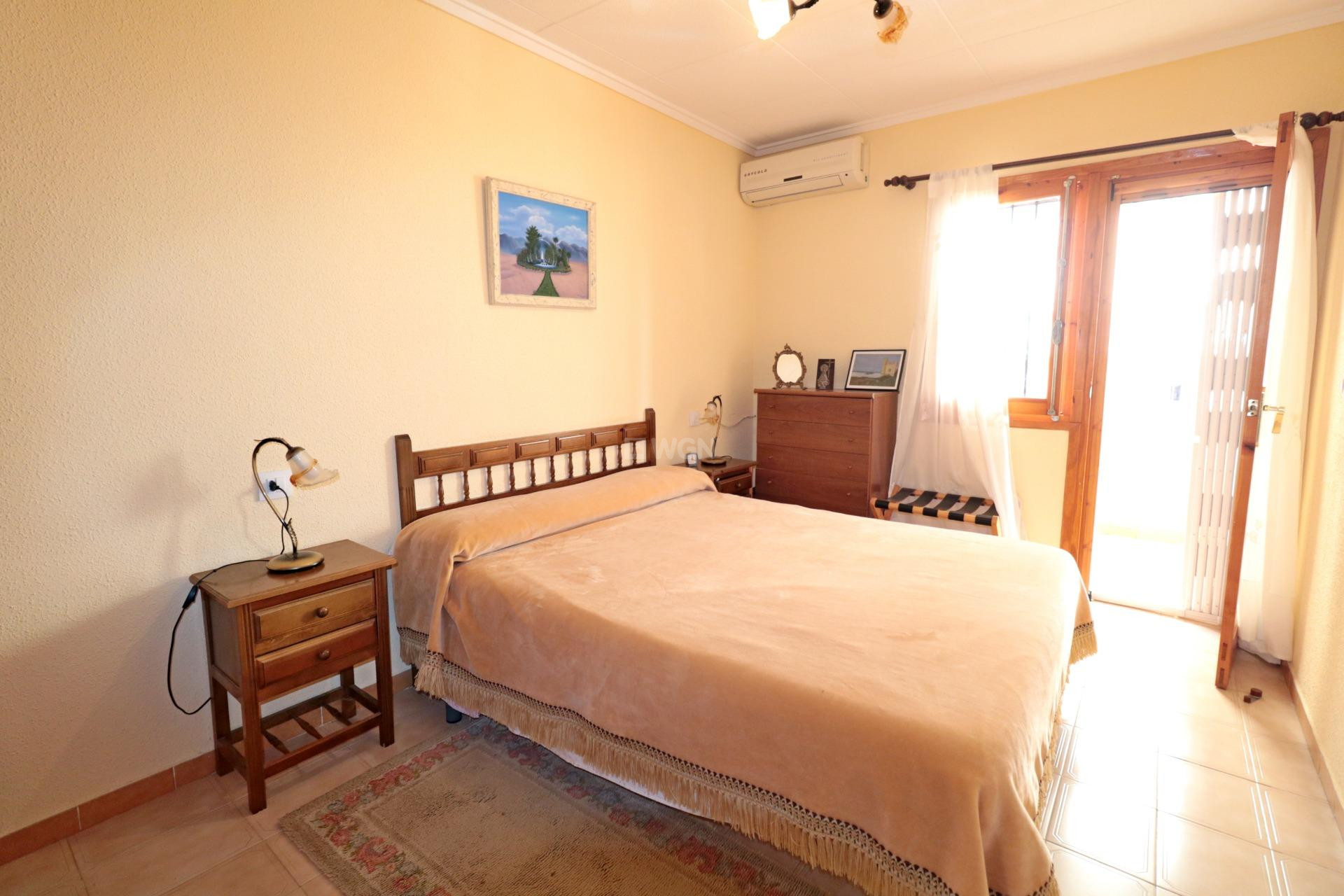 Resale - Townhouse - Torrevieja - Playa De Los Naufragos