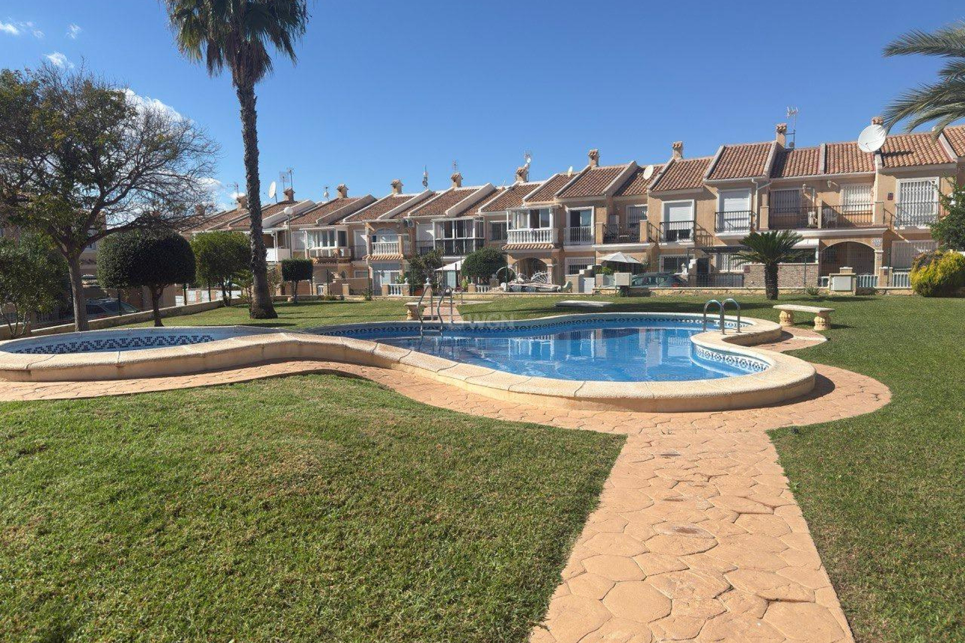 Resale - Townhouse - Torrevieja - Zona Los Frutales