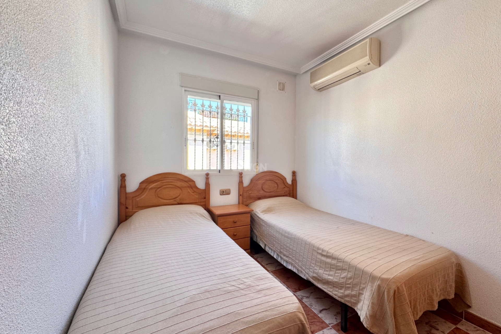 Resale - Townhouse - Villamartin - Costa Blanca