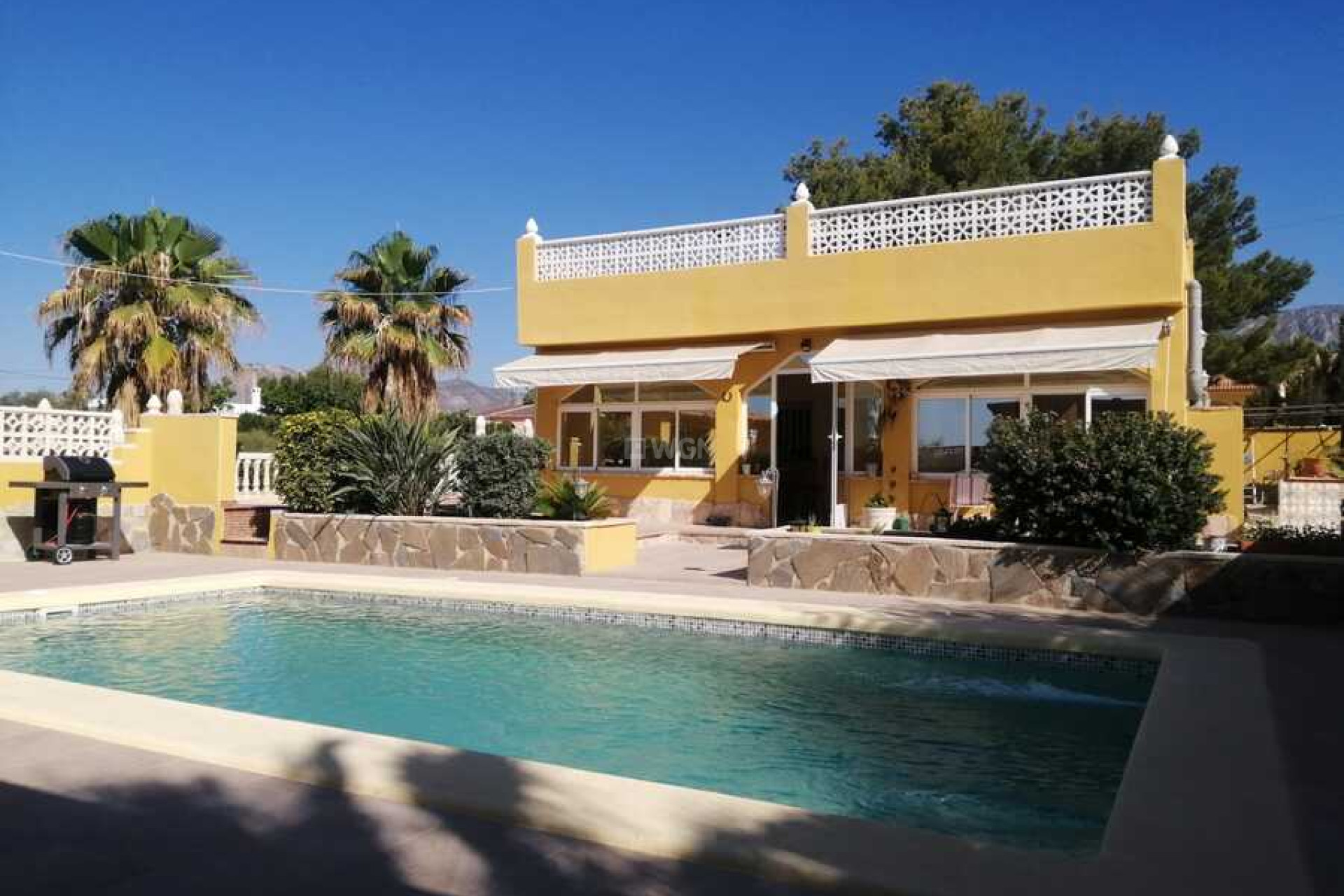 Resale - Villa - Albatera - Inland