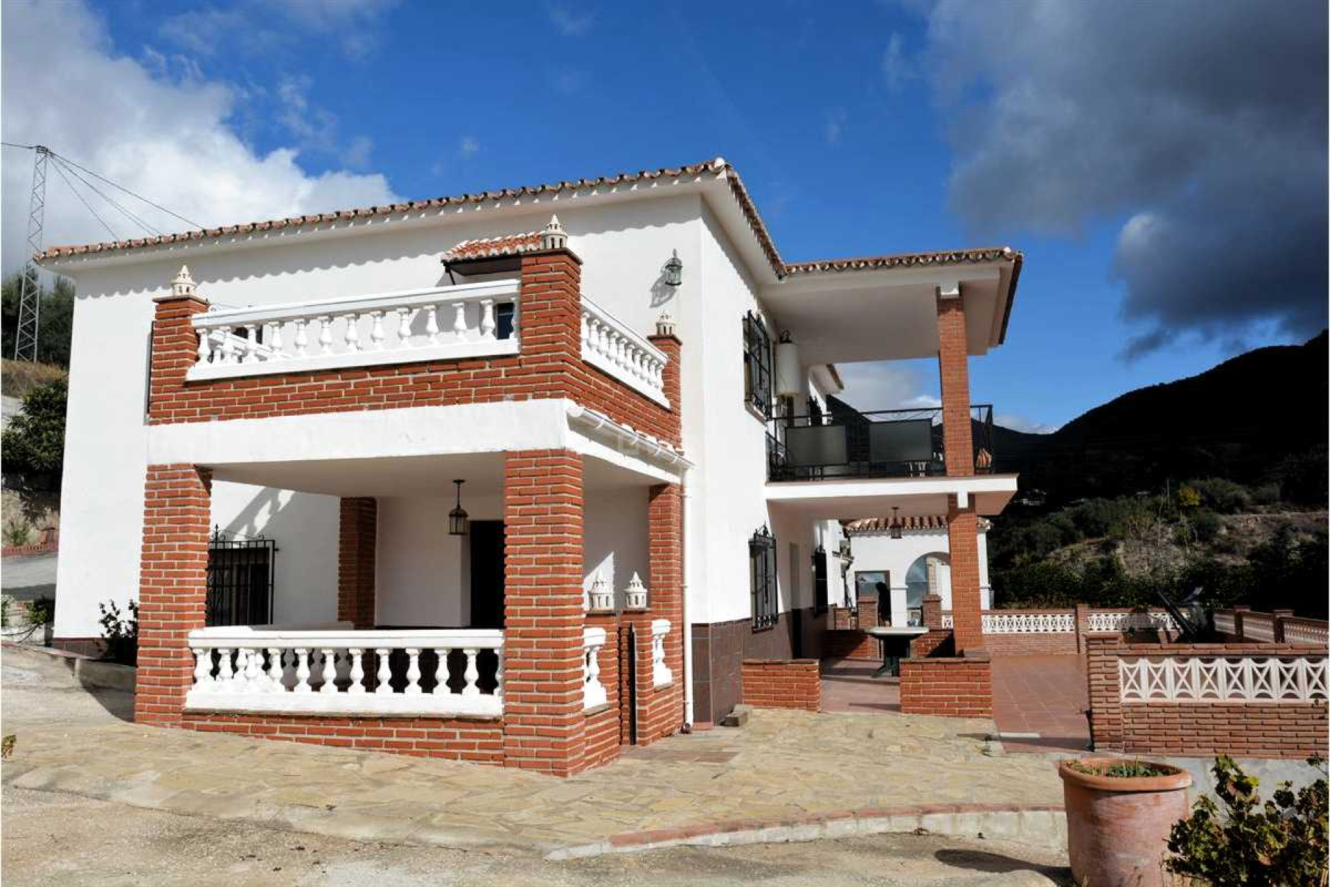 Resale - Villa - Alcaucín - Inland