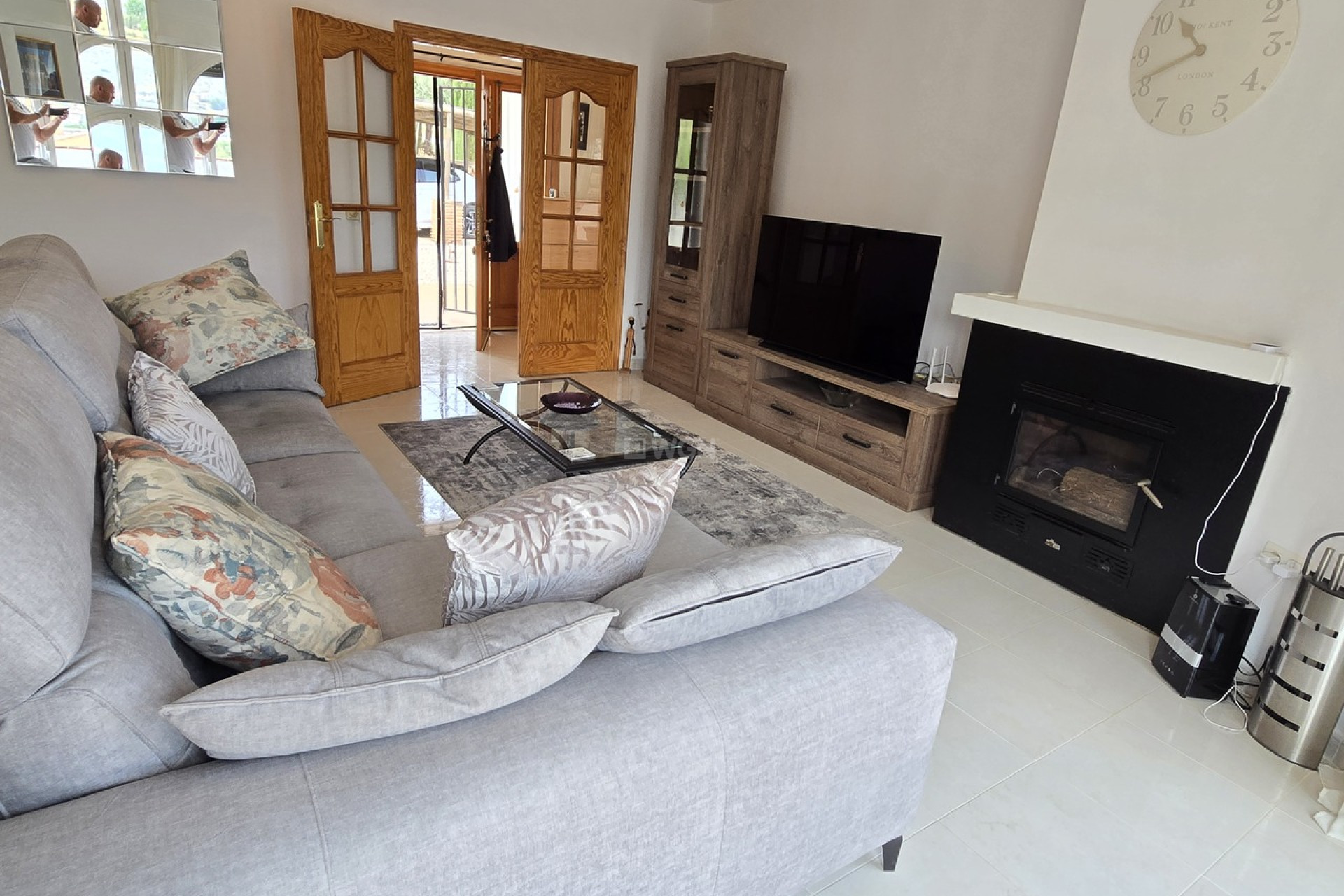 Resale - Villa - Alcaucín - Inland