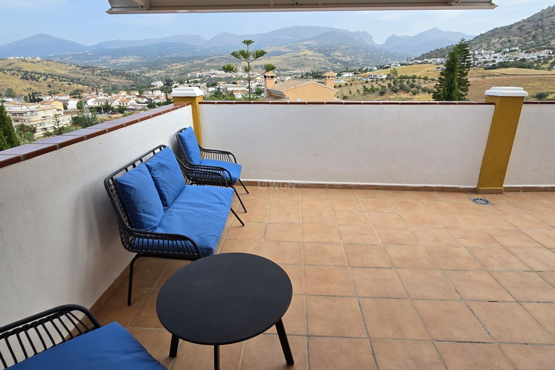 Resale - Villa - Alcaucín - Inland